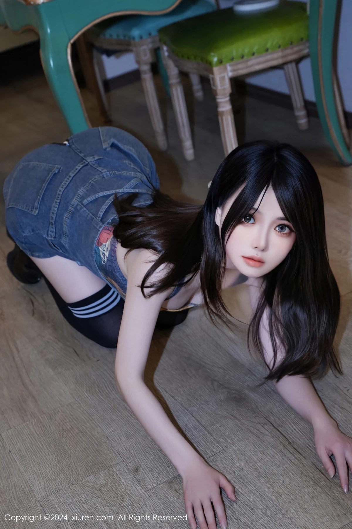 秀人集.com_[XiuRen秀人网]No.8508_模特林月月性感抹胸牛仔背带服配黑色腿袜秀完美身材迷人写真63P