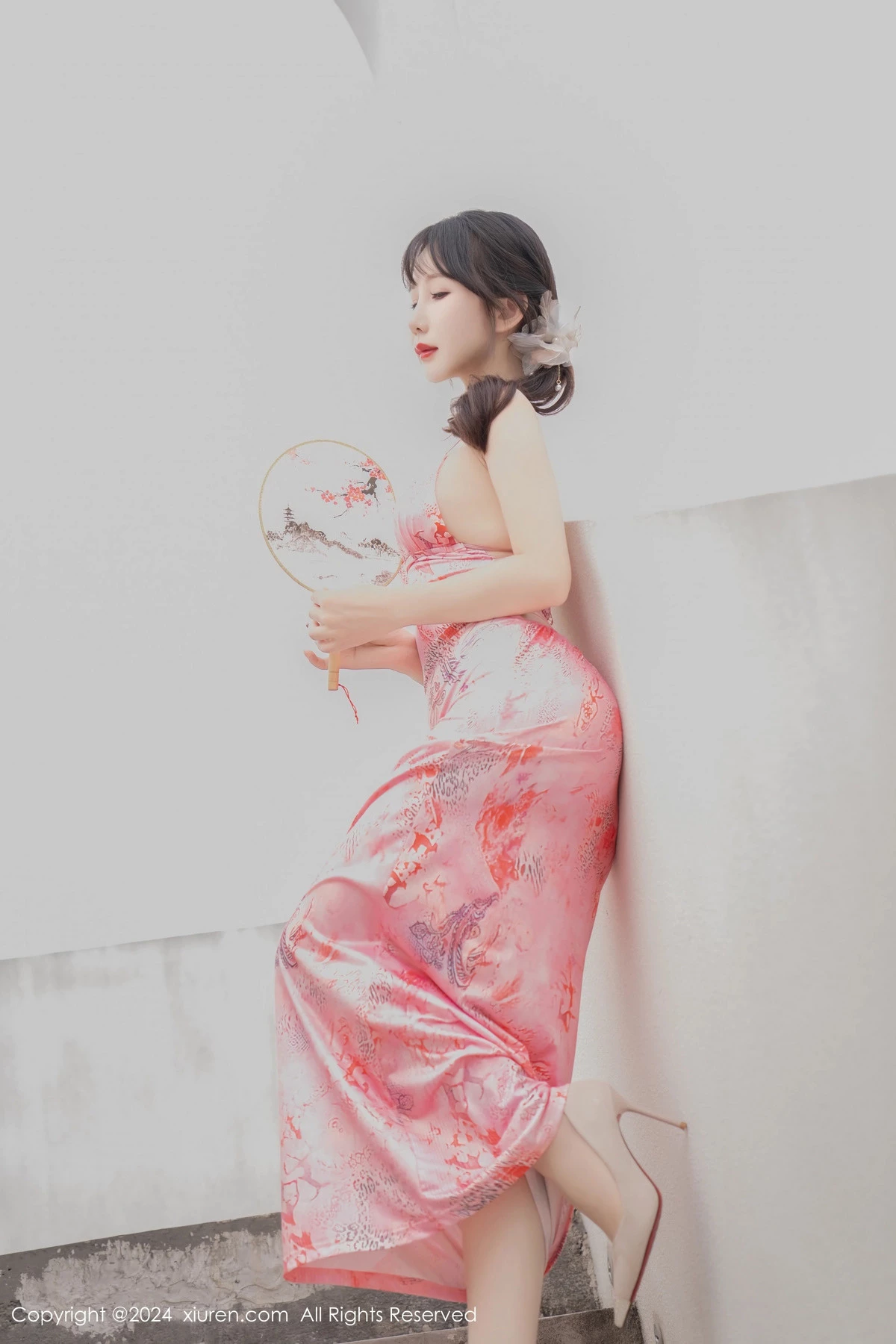 秀人集.com_[XiuRen秀人网]No.8535_模特波巧酱性感粉色露背连衣裙配开档肉丝秀曼妙身姿诱惑写真80P