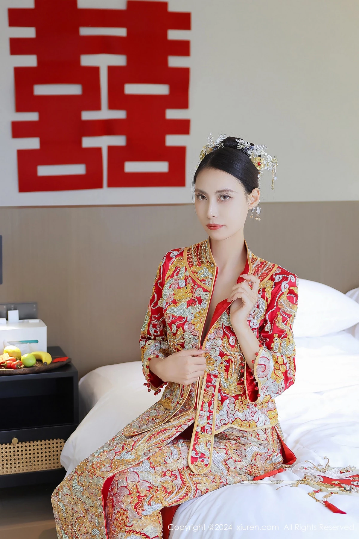 秀人集.com_[XiuRen秀人网]No.8534_模特Lingyu69新娘主题性感红色中式新娘服饰秀惹火身段诱惑写真77P