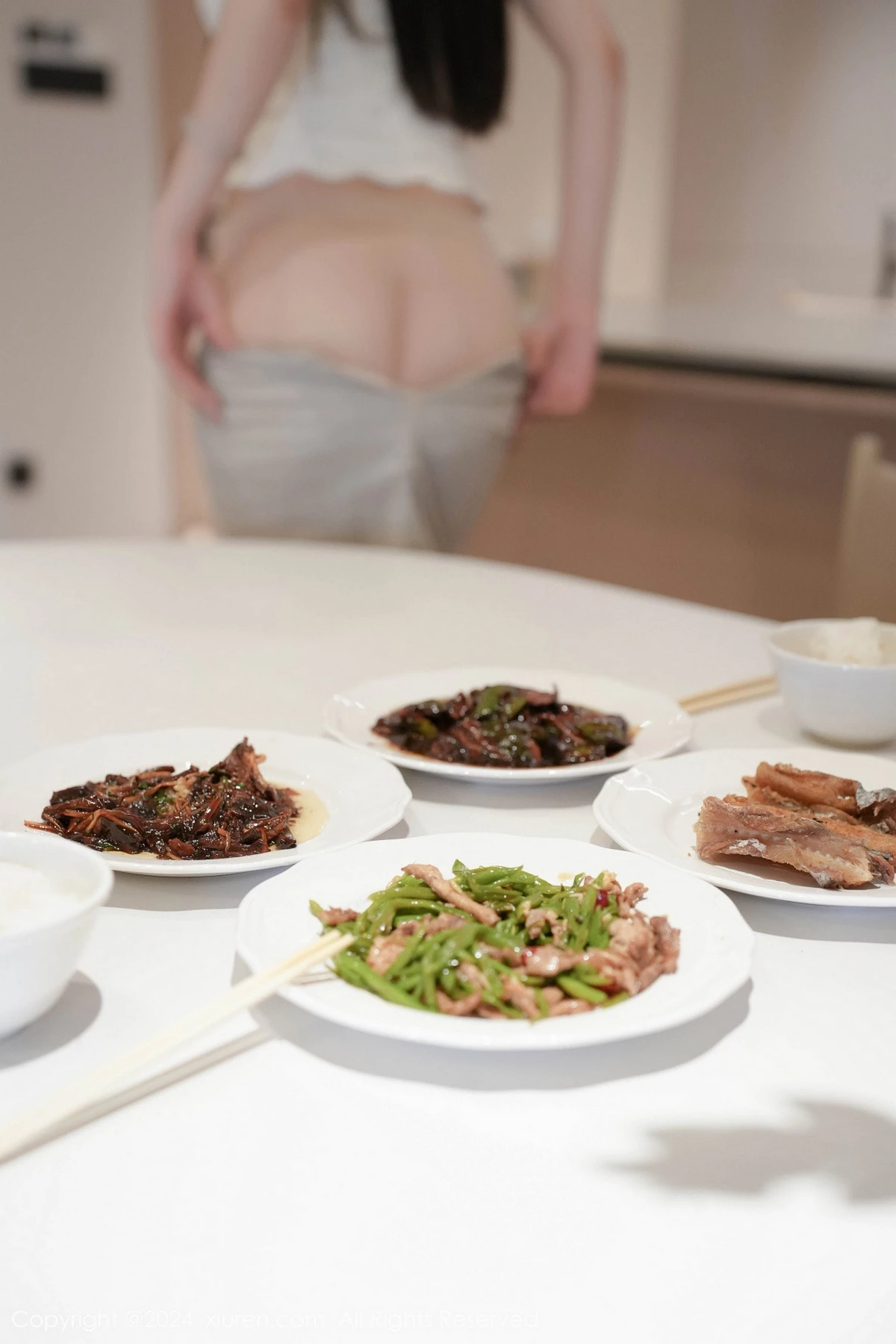 秀人集.com_[XiuRen秀人网]No.8557_模特晚苏susu性感浅色OL服饰配原色丝袜秀完美身材诱惑写真111P