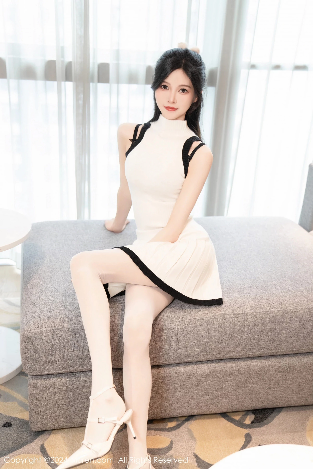 秀人集.com_[XiuRen秀人网]No.8544_模特程程程性感白色针织套装露黑色内衣配白丝袜秀美腿诱惑写真95P