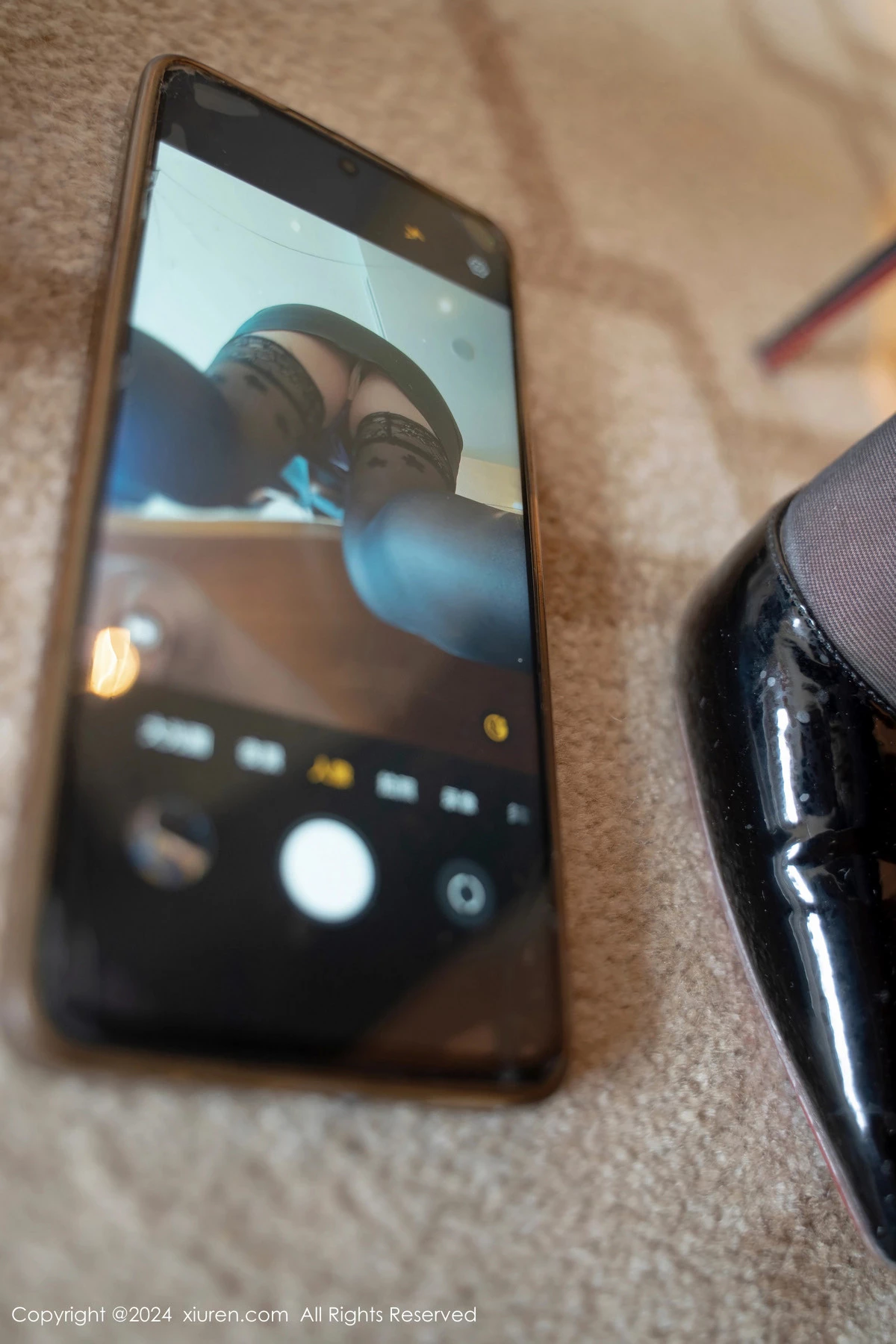 秀人集.com_[XiuRen秀人网]No.8541_模特王婉悠Queen性感秘书OL服饰配黑丝袜秀丰腴身材诱惑写真91P