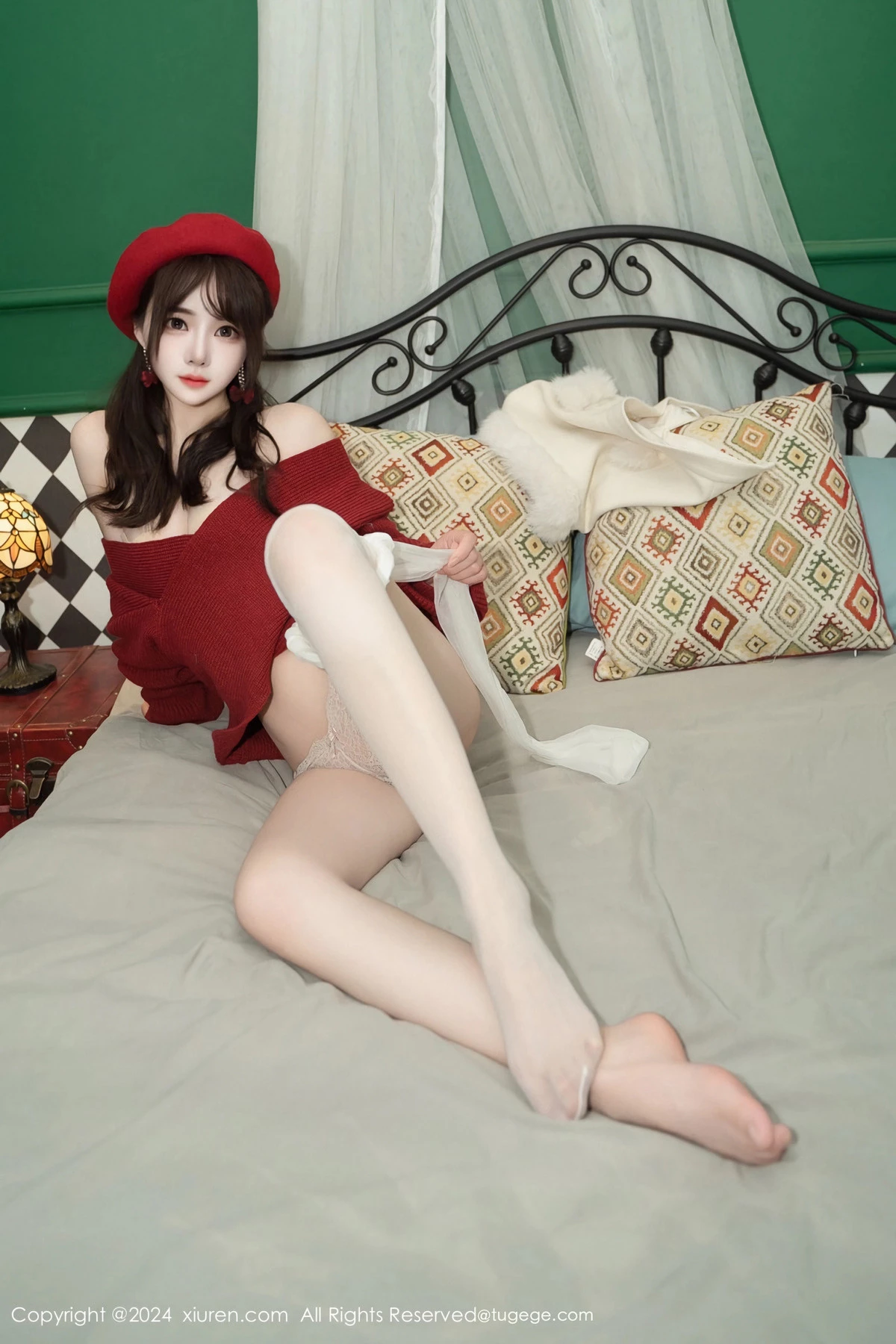 秀人集.com_[XiuRen秀人网]No.8551_模特林月月私房性感红色毛衣配开档肉丝秀柔美身姿完美诱惑写真81P
