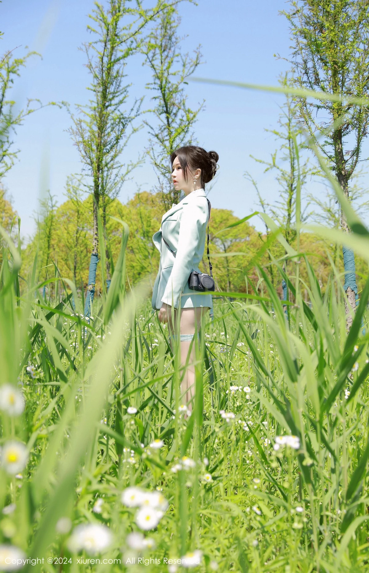 秀人集.com_[XiuRen秀人网]No.8601_模特小薯条nienie户外浅绿色内衣配超薄肉丝秀曼妙身姿诱惑写真59P