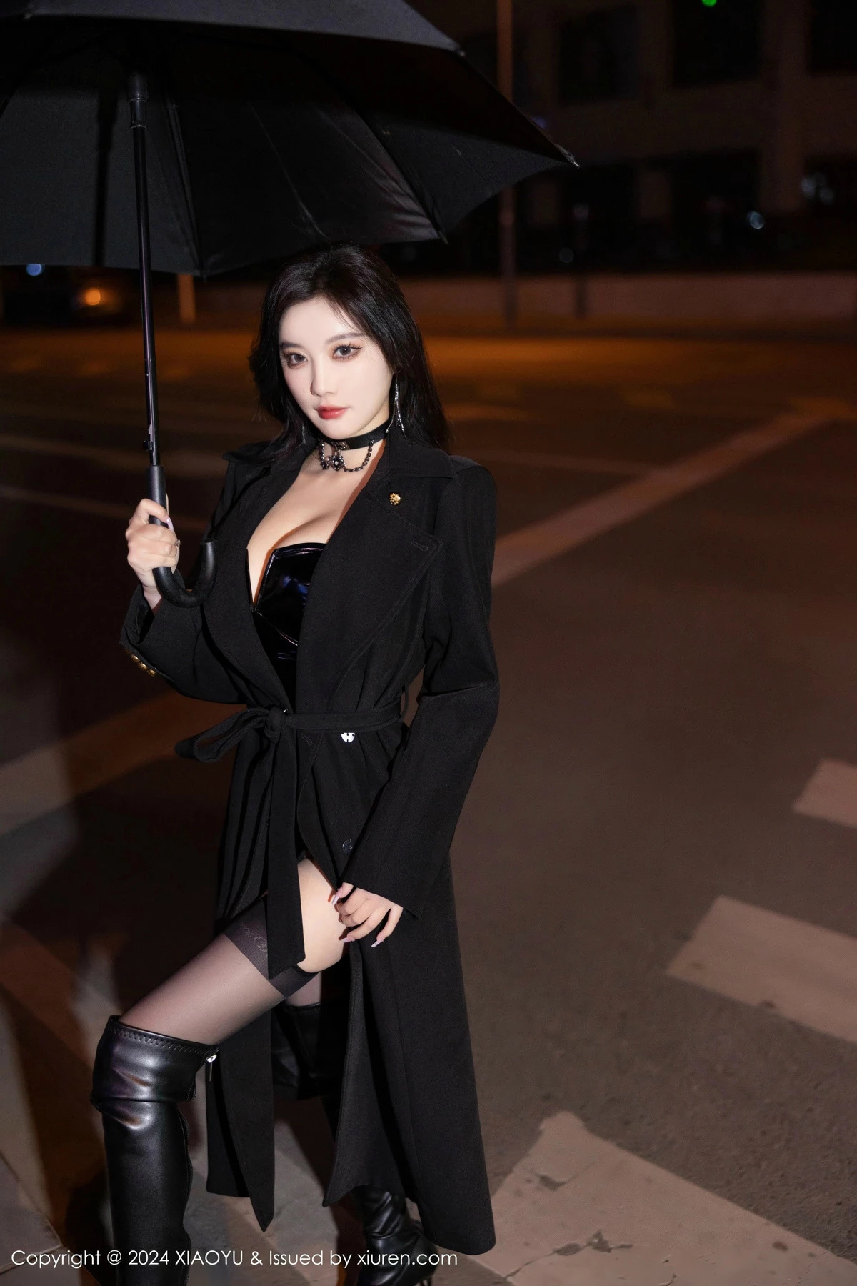 秀人集.com_[XiaoYu画语界]Vol.1241_女神杨晨晨Yome黑色外套露性感黑色皮质内衣秀丰腴身材诱惑写真85P