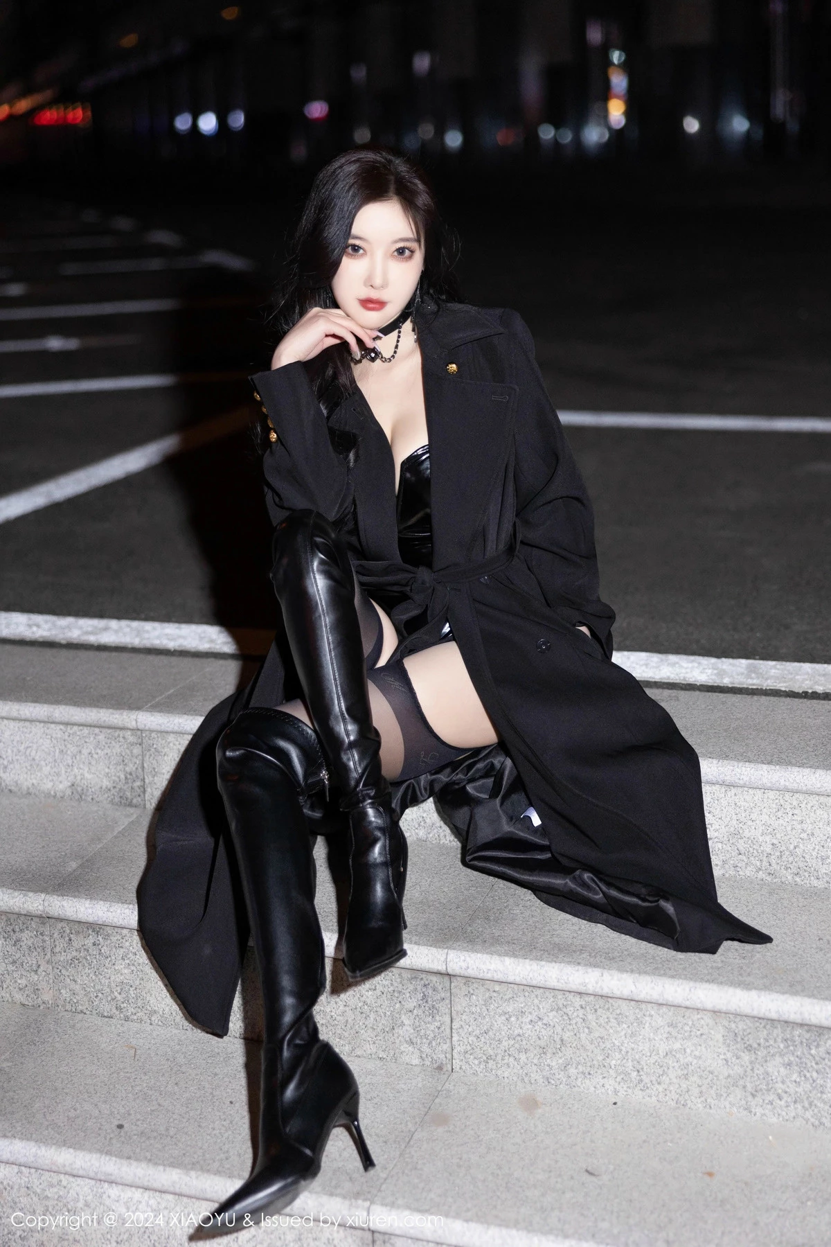 秀人集.com_[XiaoYu画语界]Vol.1241_女神杨晨晨Yome黑色外套露性感黑色皮质内衣秀丰腴身材诱惑写真85P