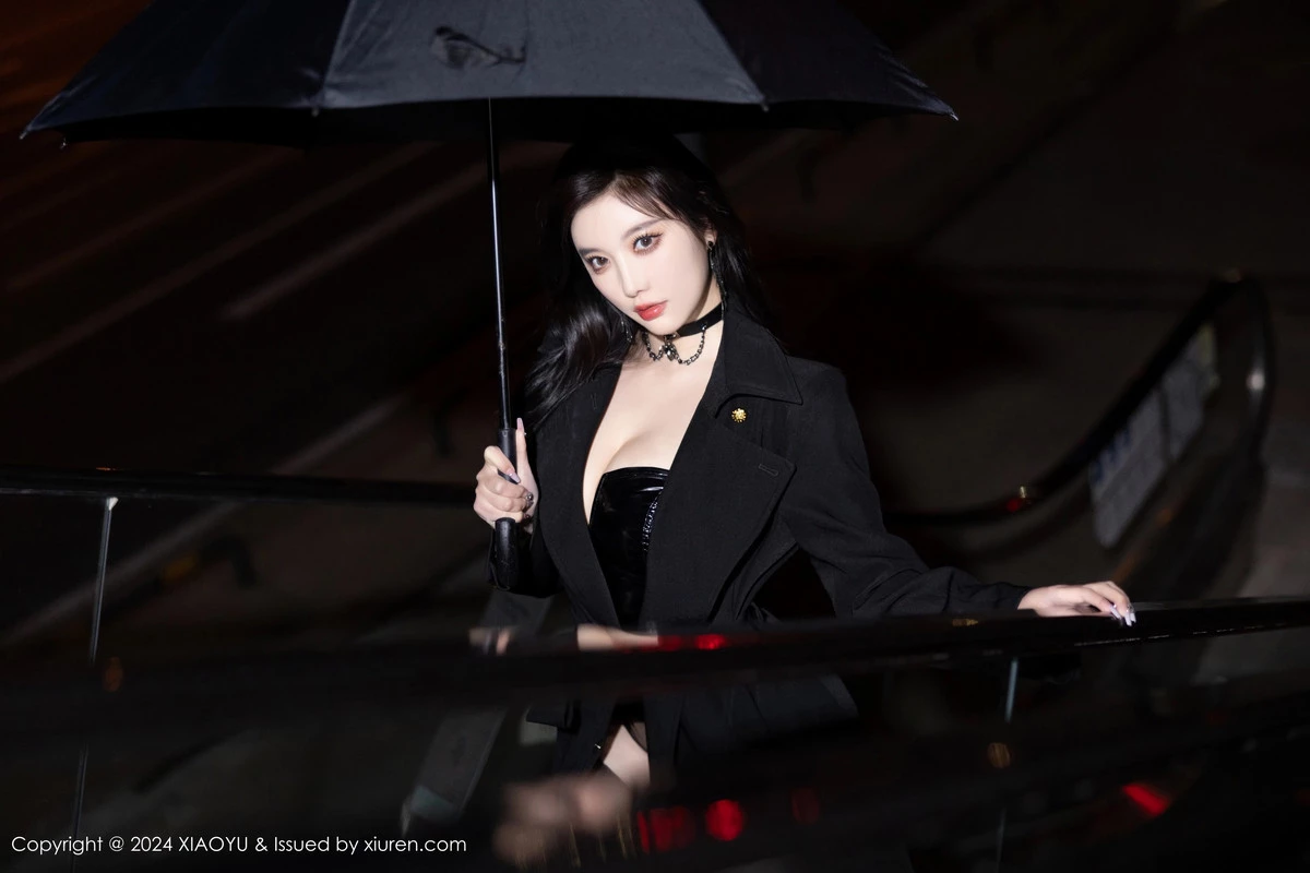 秀人集.com_[XiaoYu画语界]Vol.1241_女神杨晨晨Yome黑色外套露性感黑色皮质内衣秀丰腴身材诱惑写真85P