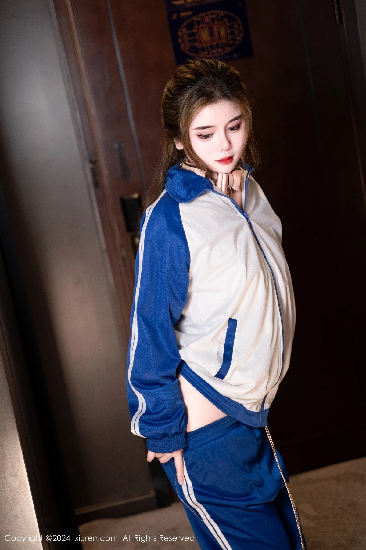 秀人集.com_[XiuRen秀人网]No.8621_新人模特粉嫩嫩性感学妹服饰露粉色内衣配超薄肉丝迷人诱惑写真82P