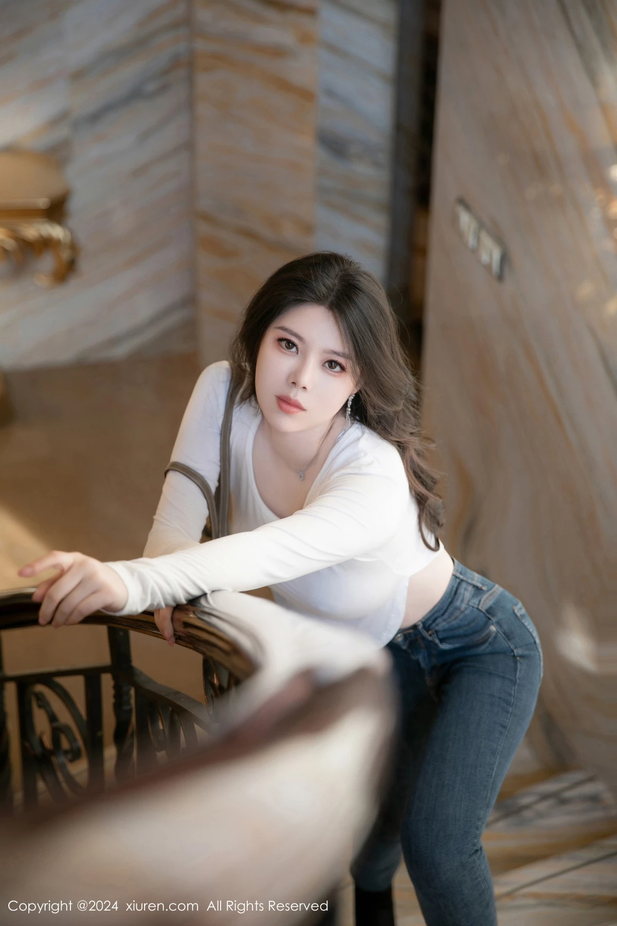 秀人集.com_[XiuRen秀人网]No.8618_模特白茹雪性感白T恤配牛仔长裤露超薄黑丝秀丰腴身材诱惑写真82P