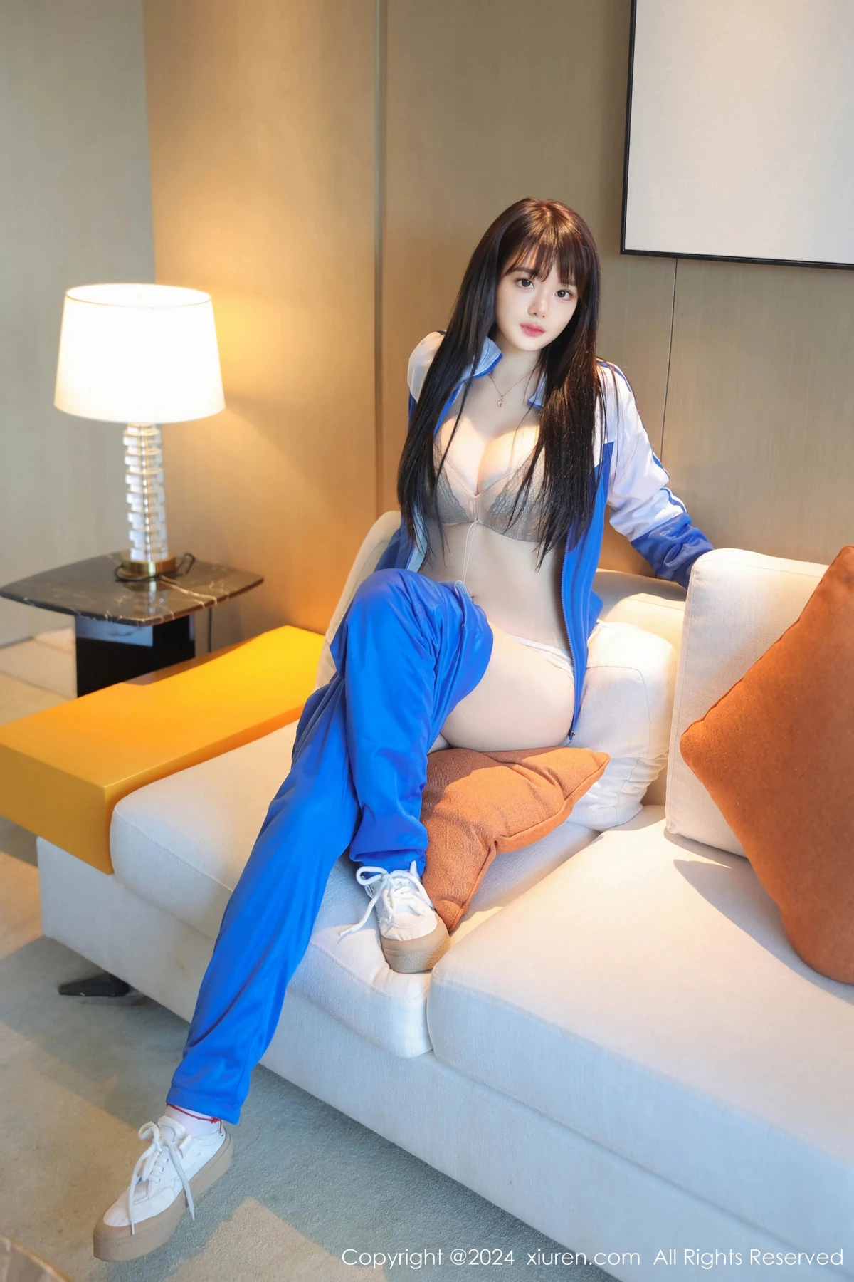 秀人集.com_[XiuRen秀人网]No.8631_模特陈柒柒性感蓝色学妹服饰露白色内衣秀丰腴惹火身材诱惑写真87P