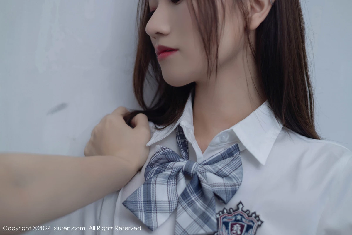 秀人集.com_[XiuRen秀人网]No.8654_模特杏子Yada教室场景性感白色学妹制服露灰色内衣惹火诱惑写真86P