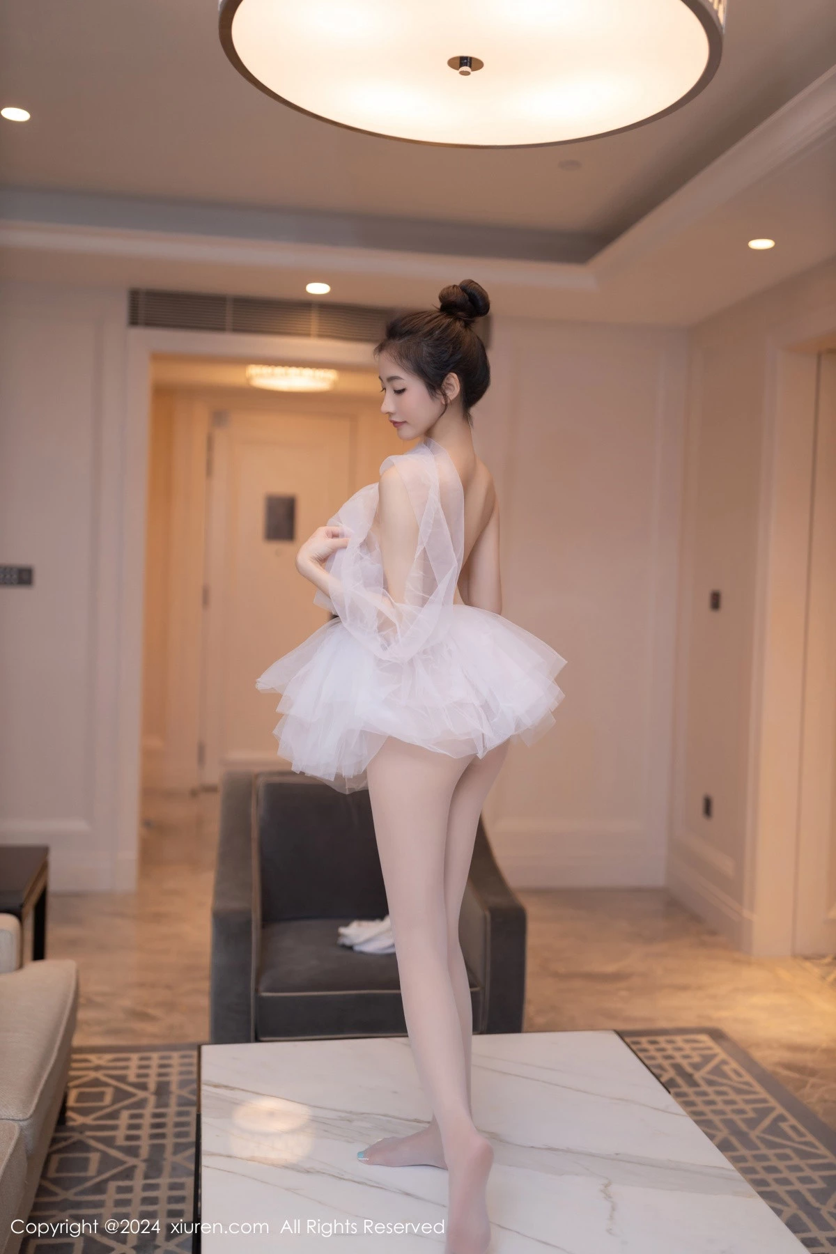 秀人集.com_[XiuRen秀人网]No.8657_模特鱼尾fish私房性感白色芭蕾短裙配白丝袜秀美腿玉足迷人写真80P