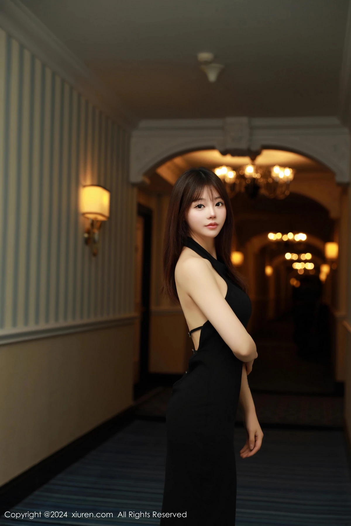 秀人集.com_[XiuRen秀人网]No.8685_模特佘贝拉Bella性感白色连衣裙配珍珠情趣内衣秀完美身材写真65P