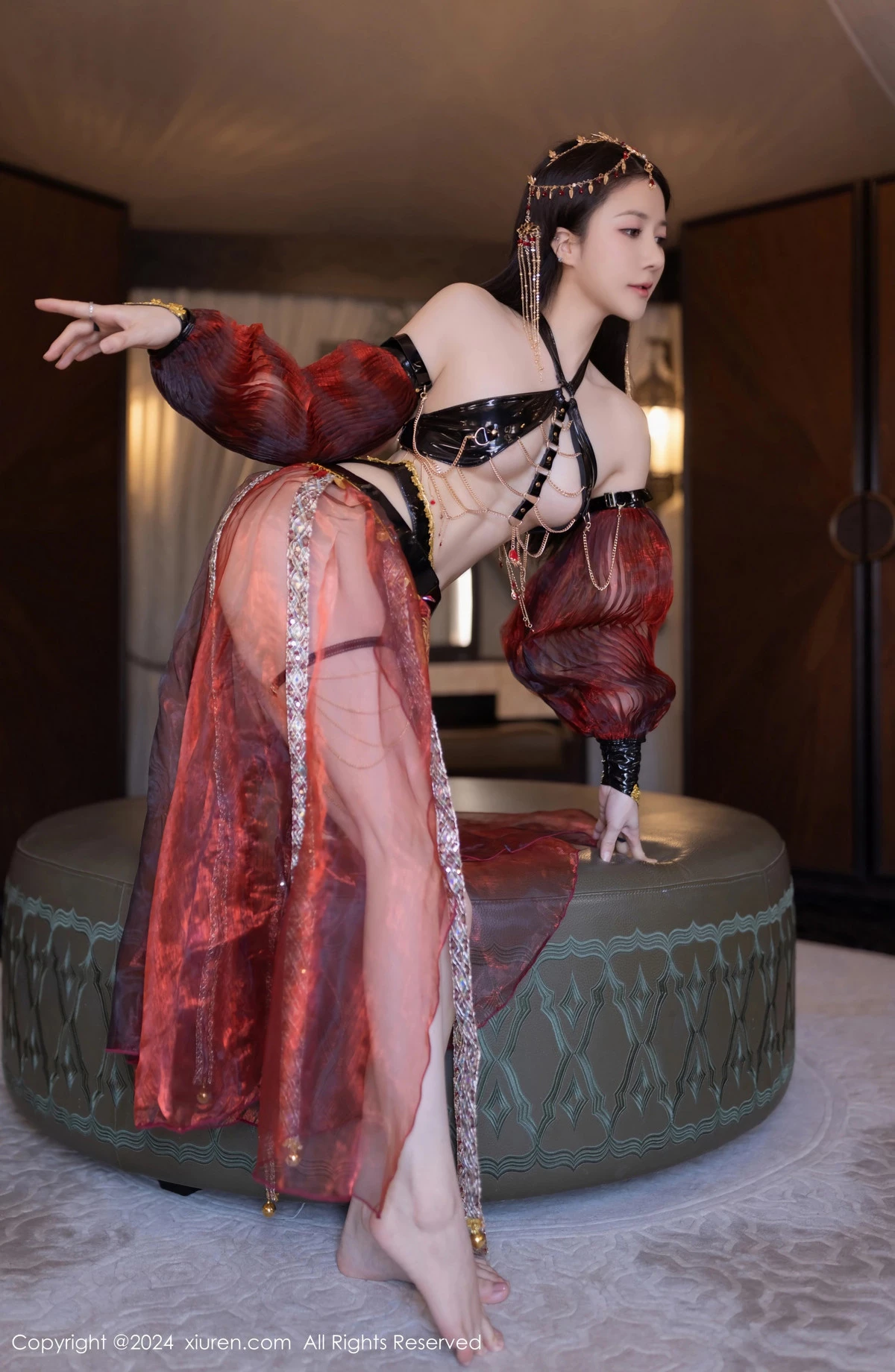 秀人集.com_[XiuRen秀人网]No.8778_模特鱼子酱Fish性感舞娘薄纱露黑色情趣内衣秀完美身材诱惑写真80P