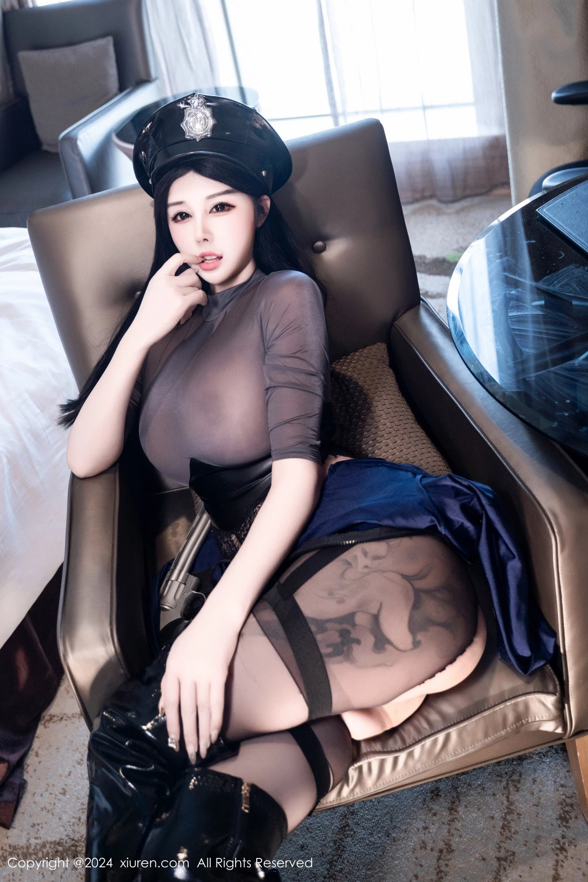 秀人集.com_[XiuRen秀人网]No.8789_模特陈芊儿性感黑色制服配开档黑丝半脱露豪乳遮点惹火诱惑写真84P