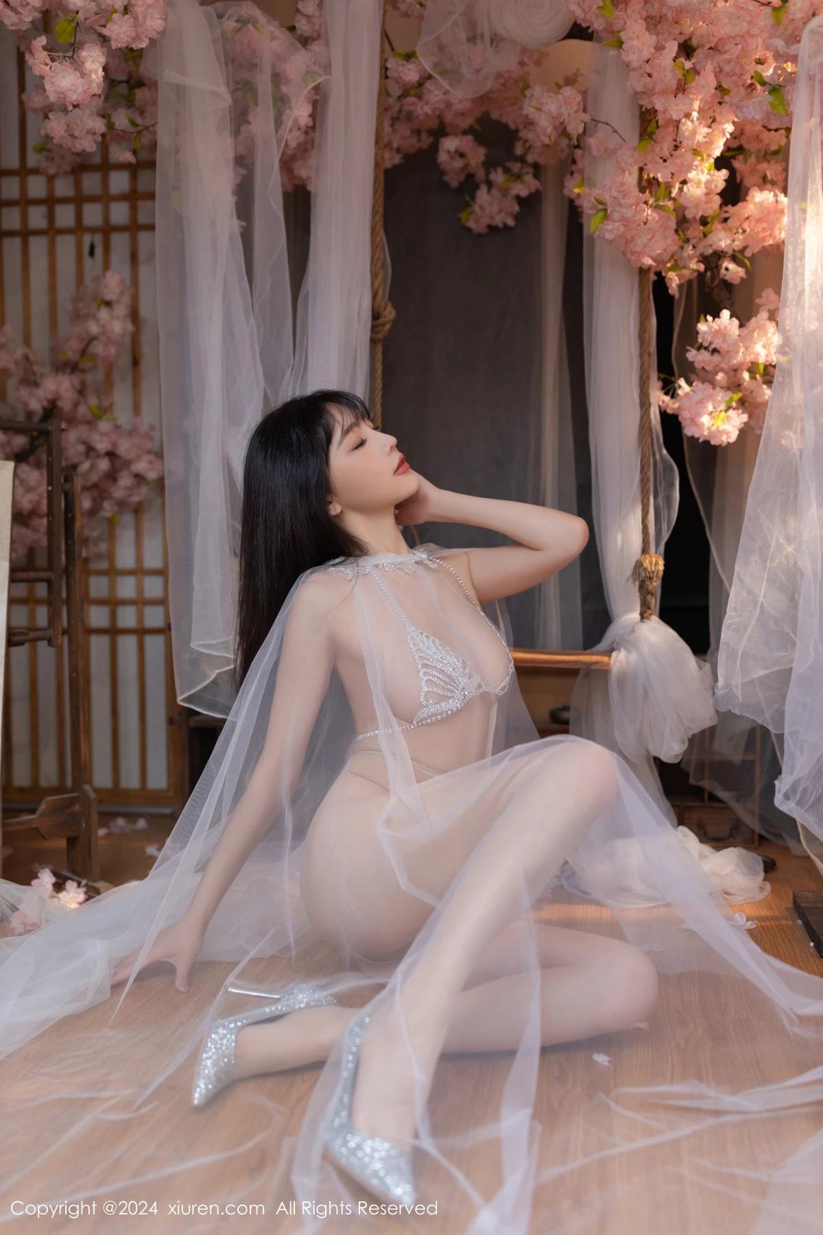 秀人集.com_[XiuRen秀人网]No.8807_模特陆萱萱性感白色轻透网纱配白色珍珠内衣秀惹火身材诱惑写真80P