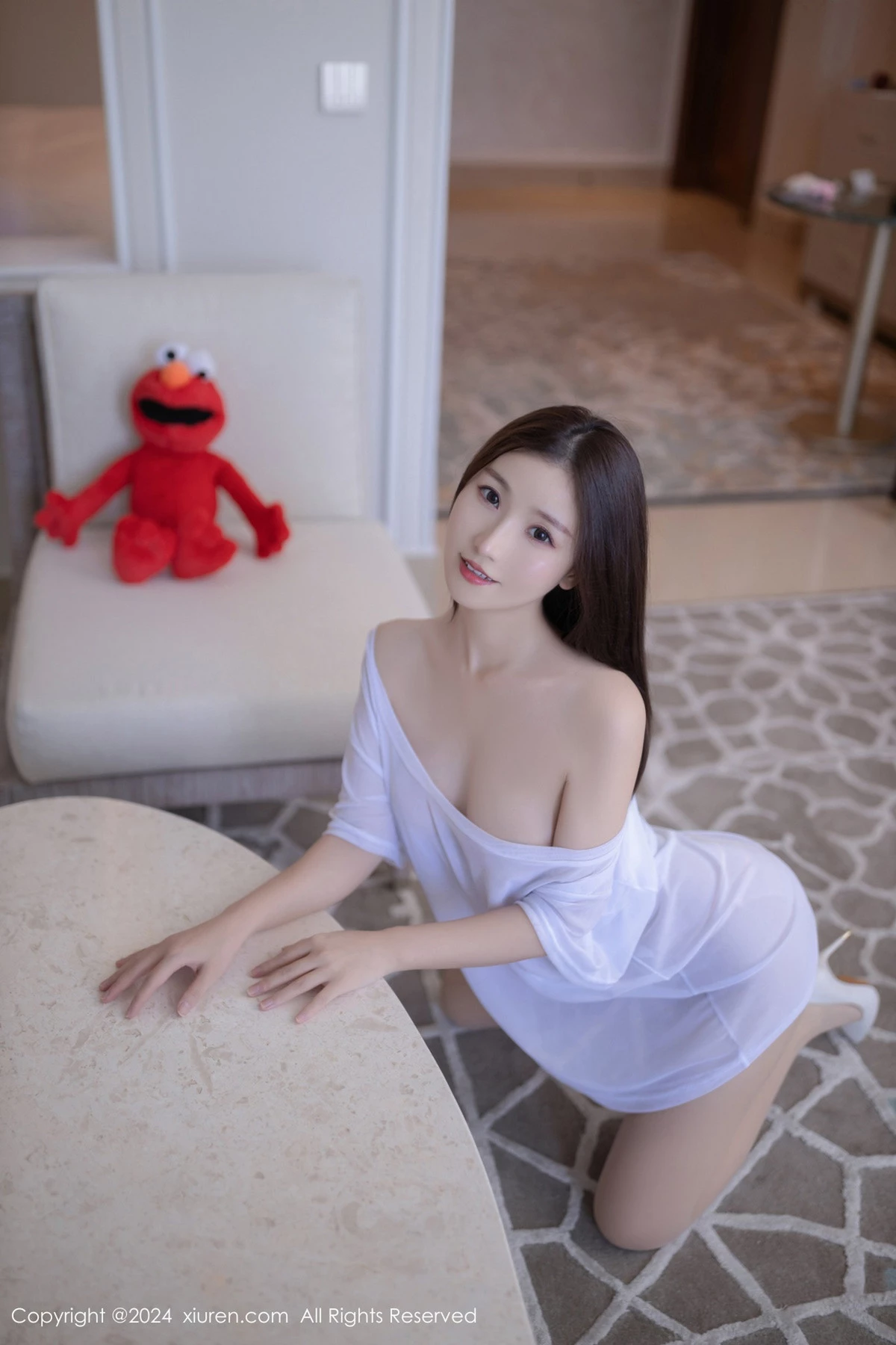 秀人集.com_[XiuRen秀人网]No.8834_模特杏子Yada白色轻透连衣短裙配超薄肉丝秀曼妙身姿诱惑写真84P