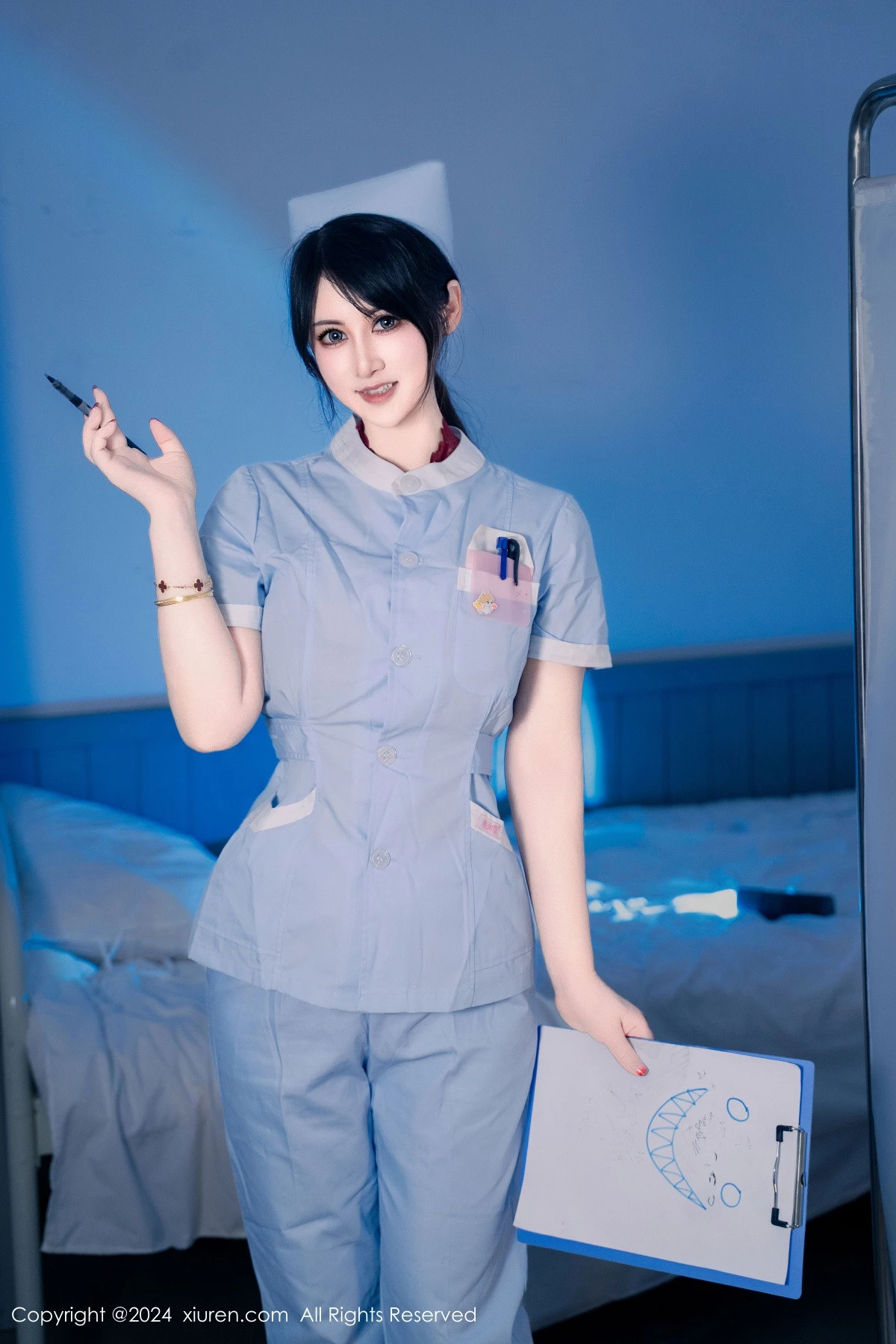 秀人集.com_[XiuRen秀人网]No.8859_模特诗诗kiki性感灰色护士服露红色蕾丝内衣秀丰满身材诱惑写真114P