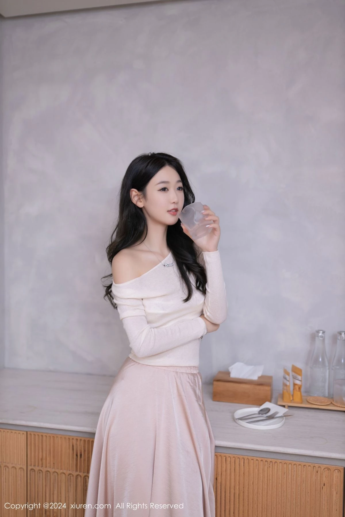 秀人集.com_[XiuRen秀人网]No.8862_模特唐安琪性感白色蕾丝内衣配开档肉丝秀曼妙身姿撩人诱惑写真80P