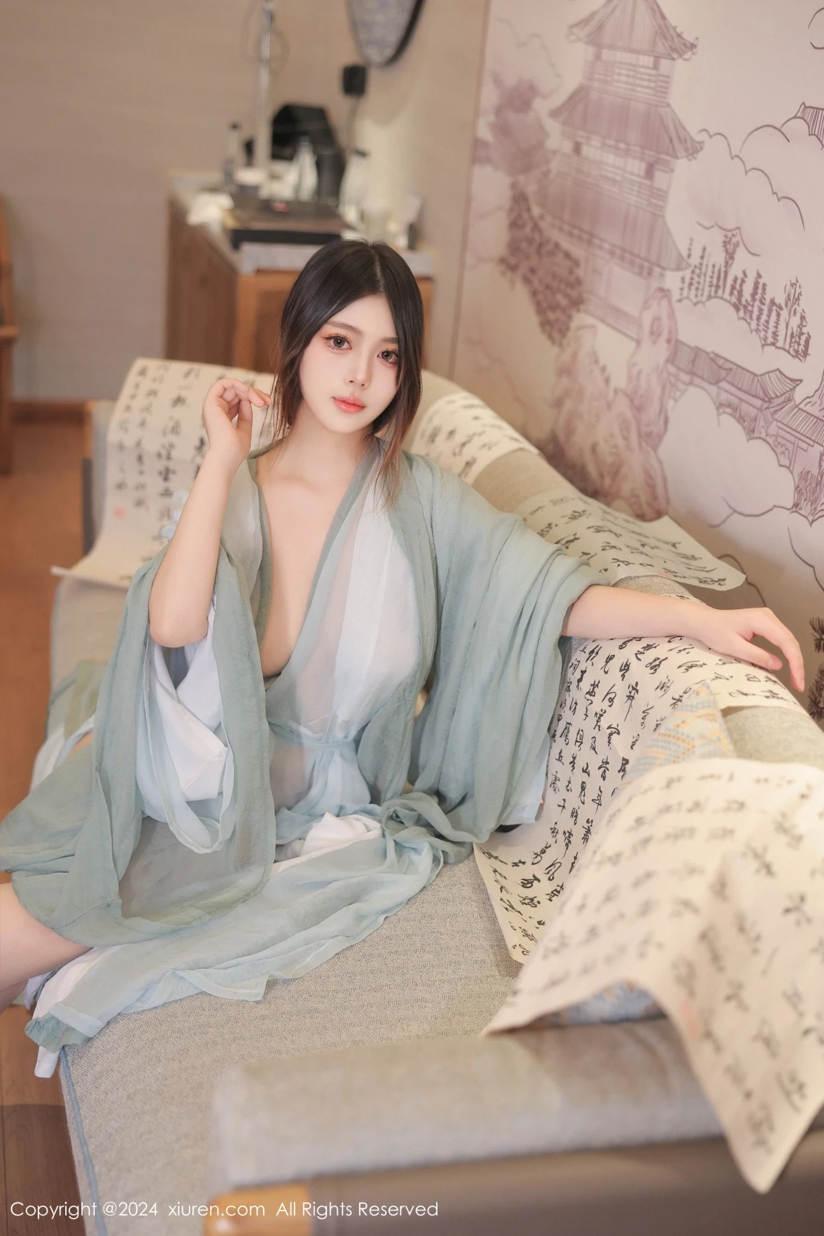 秀人集.com_[XiuRen秀人网]No.8937_模特蛋蛋宝私房性感绿色古装服饰配超薄肉丝秀丰腴身姿诱惑写真83P