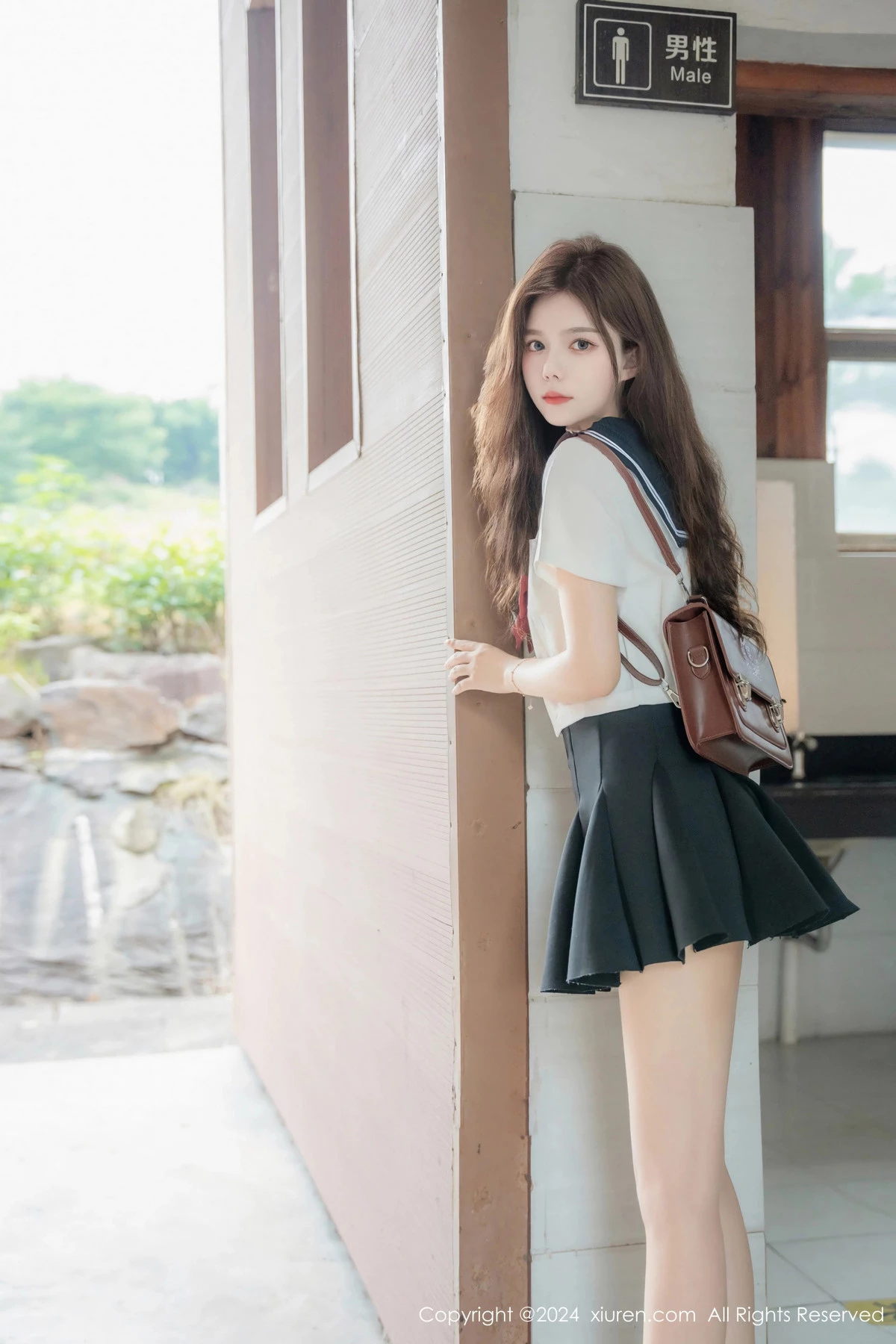 秀人集.com_[XiuRen秀人网]No.8948_新人模特拍黄瓜girl性感JK制服露白色蕾丝内衣秀曼妙身姿诱惑写真81P