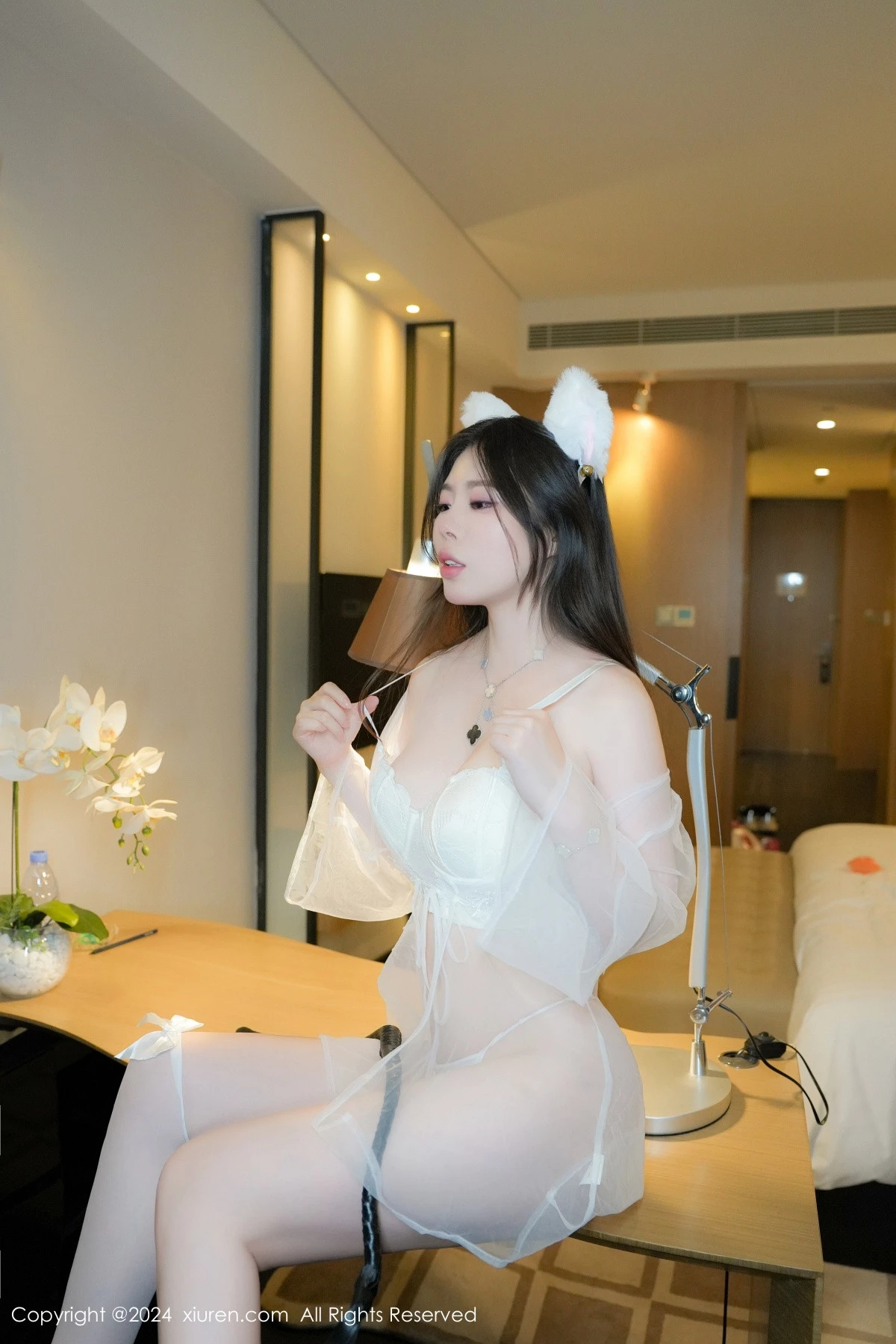 秀人集.com_[XiuRen秀人网]No.8975_模特白茹雪abby性感白色薄纱露白色蕾丝内衣秀丰满身材诱惑写真63P