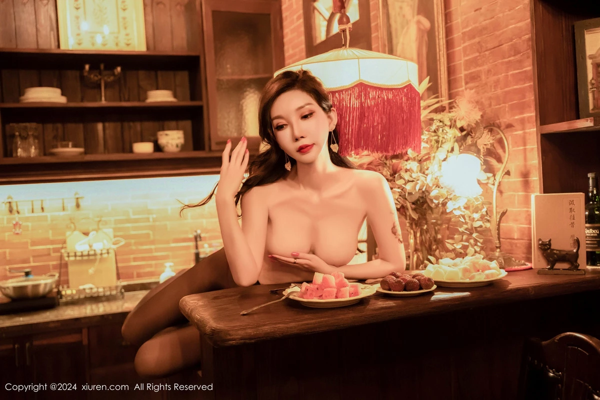 秀人集.com_[XiuRen秀人网]No.9005_模特陈怡曼私房性感红色布兜配开档黑丝秀丰满身材诱惑撩人写真91P