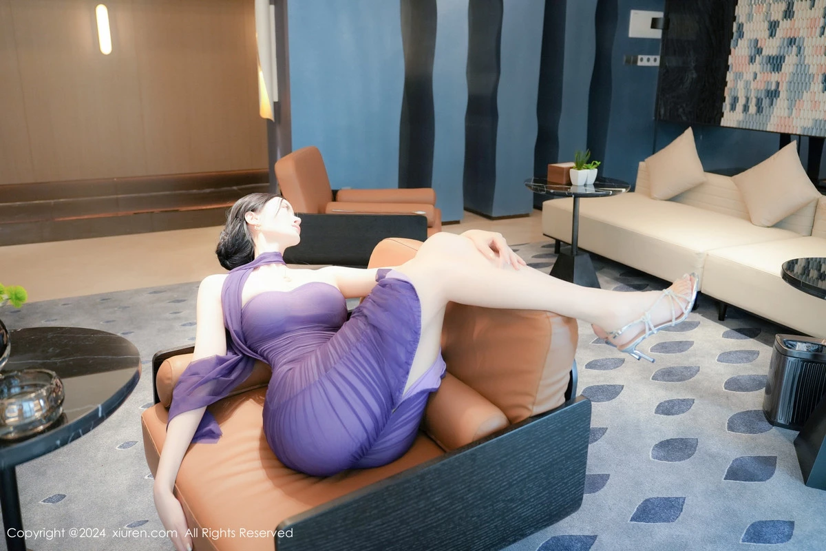 秀人集.com_[XiuRen秀人网]No.9029_模特Erikaki私房性感紫色礼裙配白丝吊袜秀白嫩美腿撩人诱惑写真80P