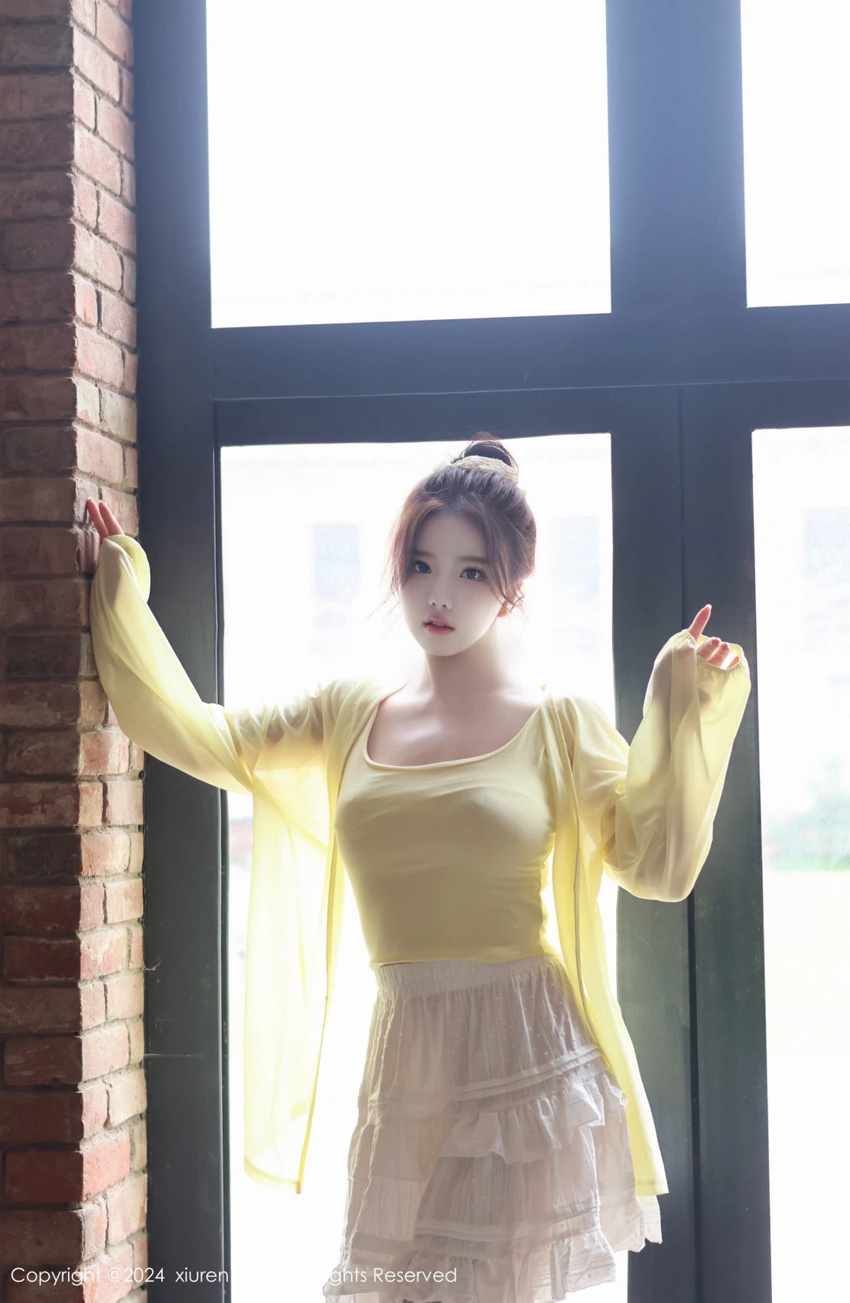 秀人集.com_[XiuRen秀人网]No.9024_模特小薯条nienie性感黄色上衣配白色短裙秀曼妙身姿迷人写真89P