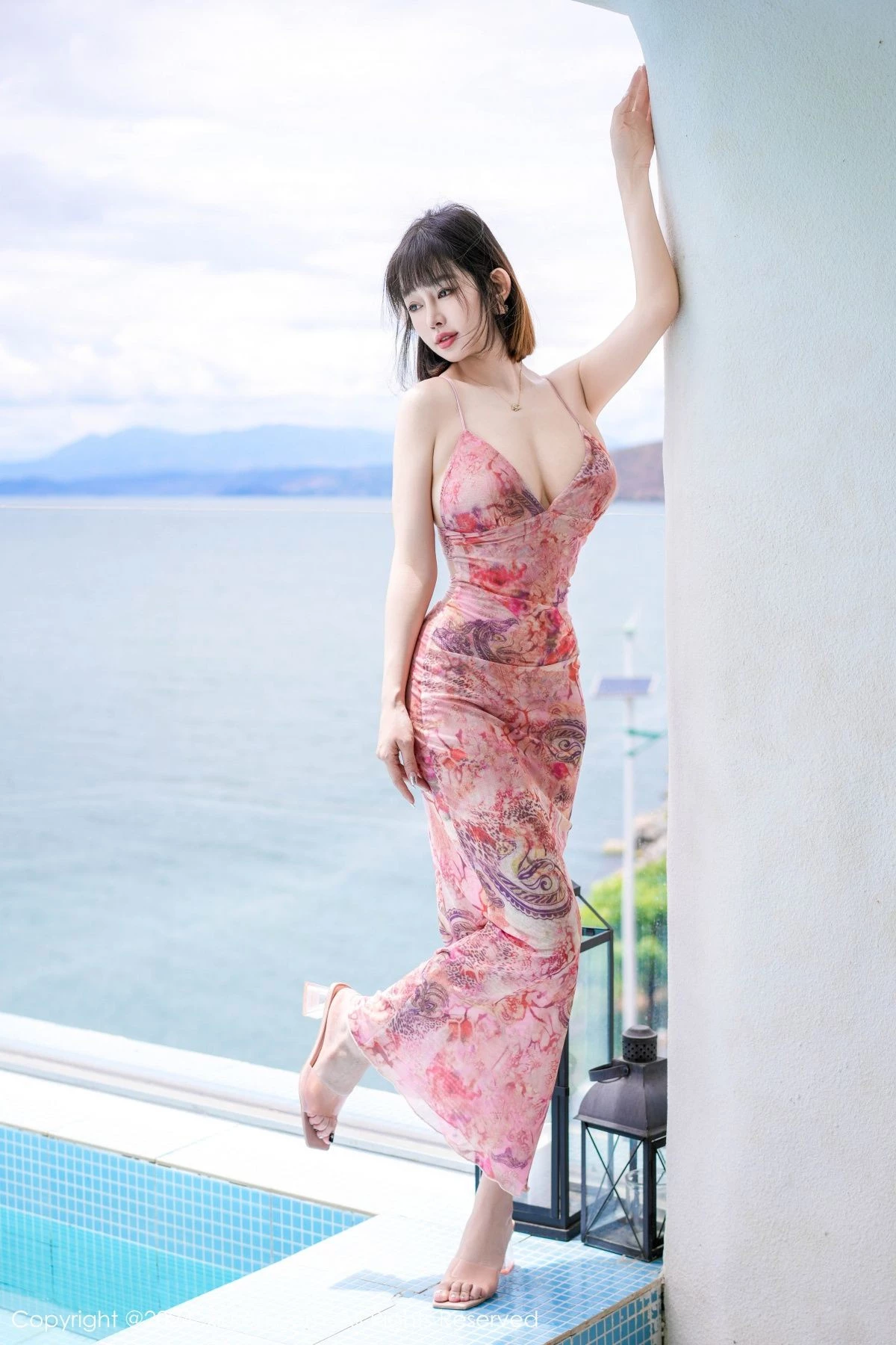 秀人集.com_[XiuRen秀人网]No.9025_女神王雨纯性感粉色吊带长裙低胸秀曼妙身姿迷人诱惑写真71P