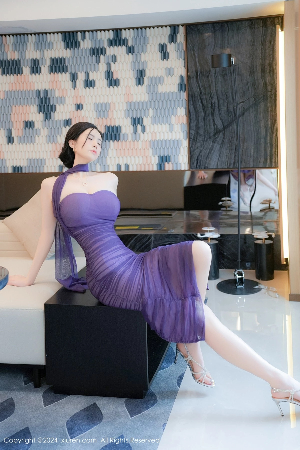 秀人集.com_[XiuRen秀人网]No.9029_模特Erikaki私房性感紫色礼裙配白丝吊袜秀白嫩美腿撩人诱惑写真80P