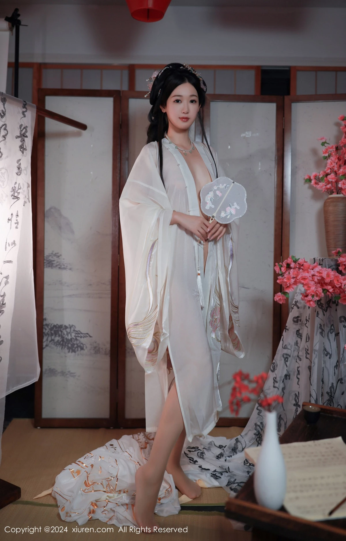 秀人集.com_[XiuRen秀人网]No.8898_模特唐安琪性感浅色古装服饰配超薄无内肉丝秀曼妙身姿诱惑写真81P