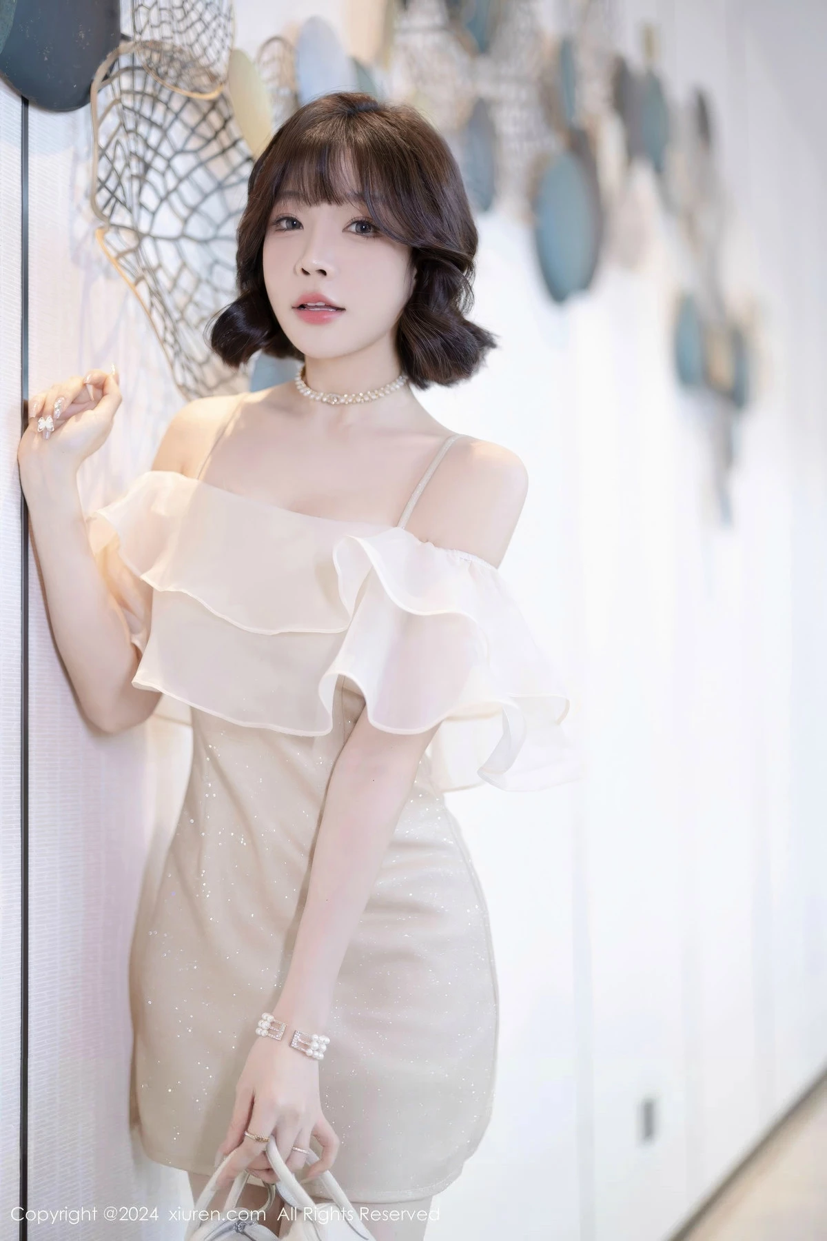 秀人集.com_[XiuRen秀人网]No.8917_女神徐莉芝Booty性感浅色连衣短裙+黑色情趣内衣迷人诱惑写真90P