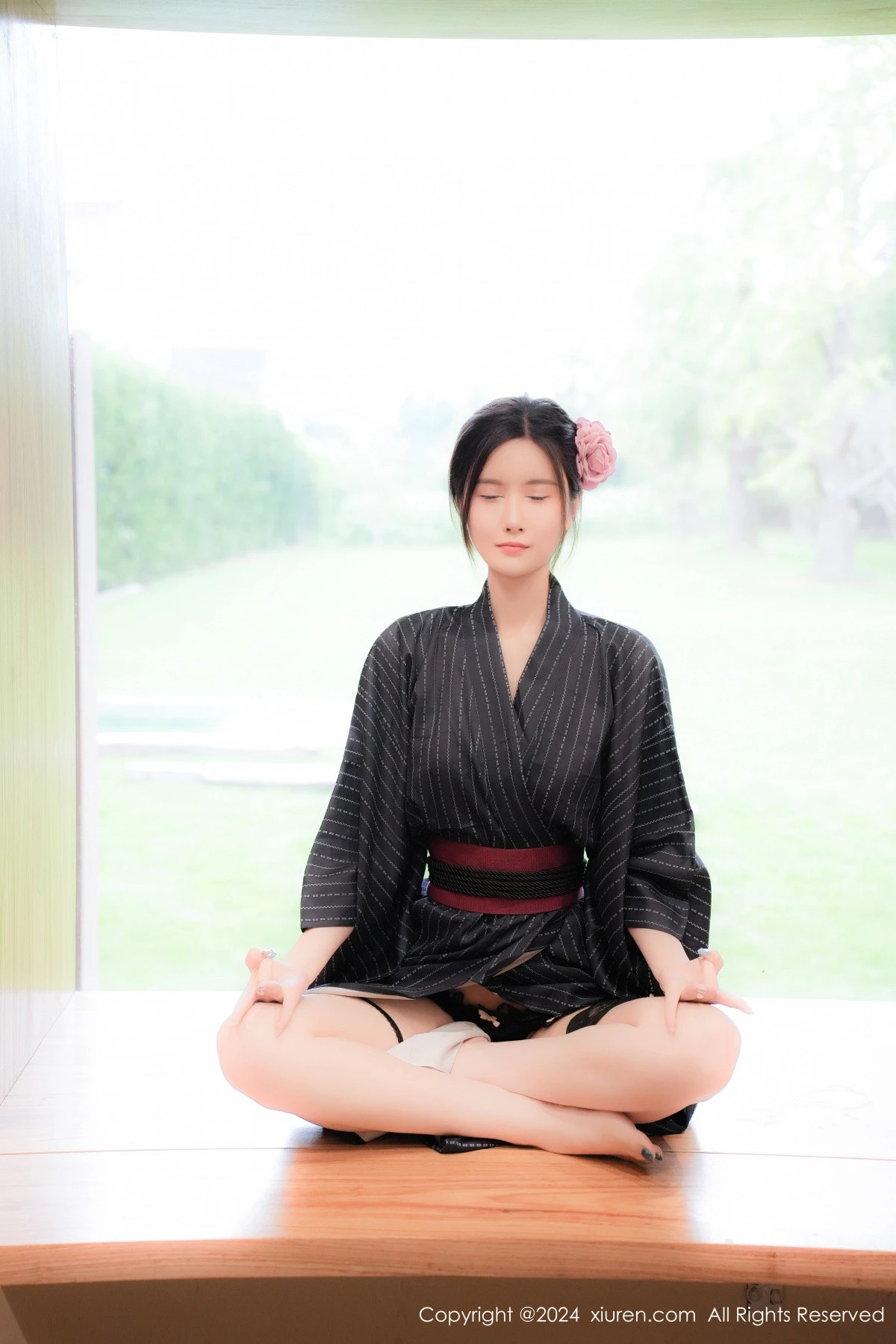 秀人集.com_[XiuRen秀人网]No.8928_模特Erikaki户外枷锁主题性感黑色情趣内衣秀白嫩美腿诱惑写真79P