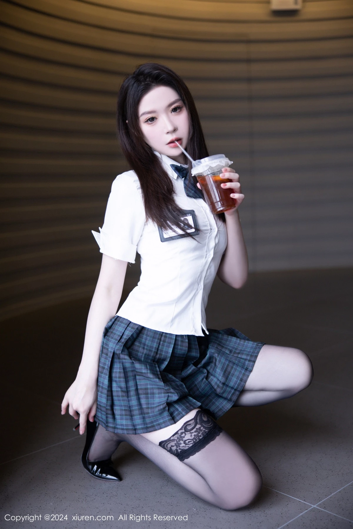 秀人集.com_[XiuRen秀人网]No.9074_模特梦心玥性感JK制服配黑丝袜露白色内衣秀高挑身材诱惑写真91P