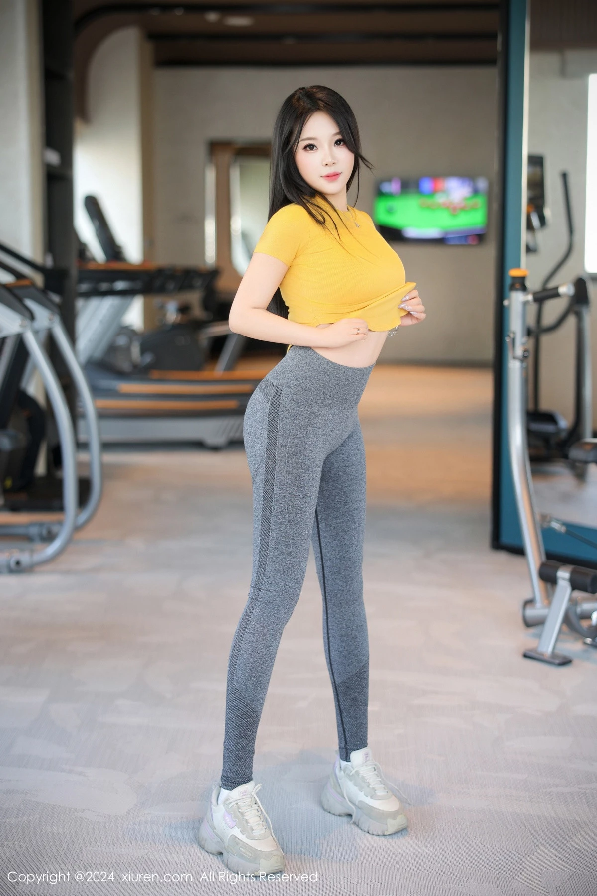 秀人集.com_[XiuRen秀人网]No.9117_模特麦田健身房性感黄T配灰色瑜伽裤紧身秀曼妙身姿诱惑写真88P