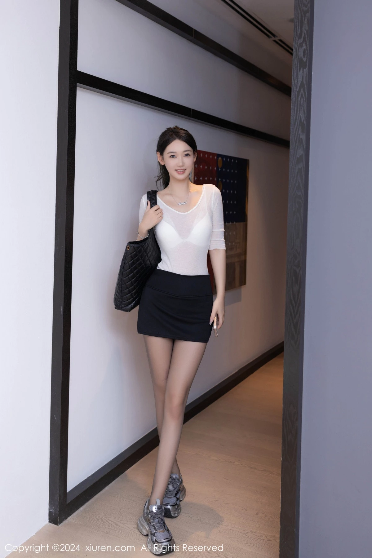 秀人集.com_[XiuRen秀人网]No.9036_模特唐安琪性感白色上衣露白色内衣配超薄黑丝秀美腿诱惑写真84P