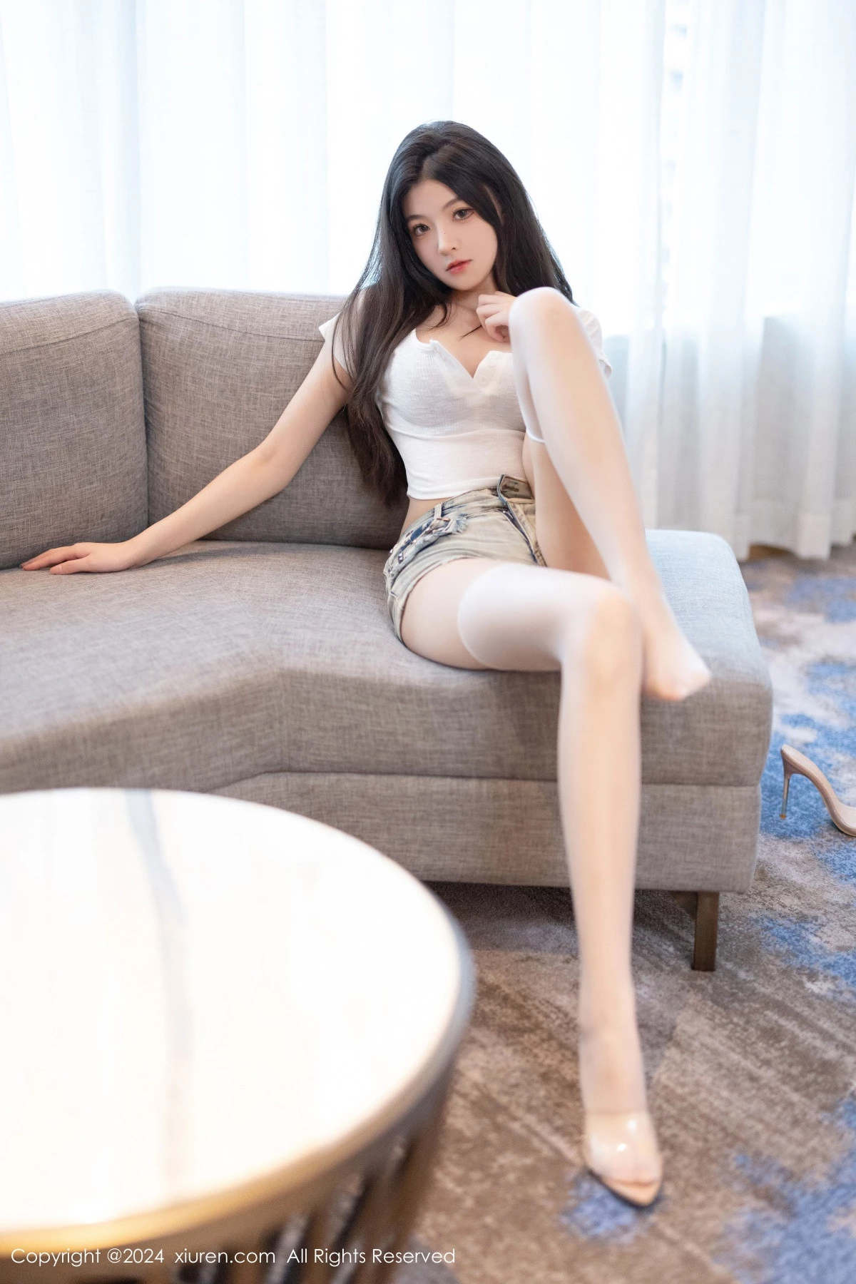 秀人集.com_[XiuRen秀人网]No.9141_新人模特初梦瑶性感白T配牛仔短裤露蓝色内衣秀曼妙身姿诱惑写真86P