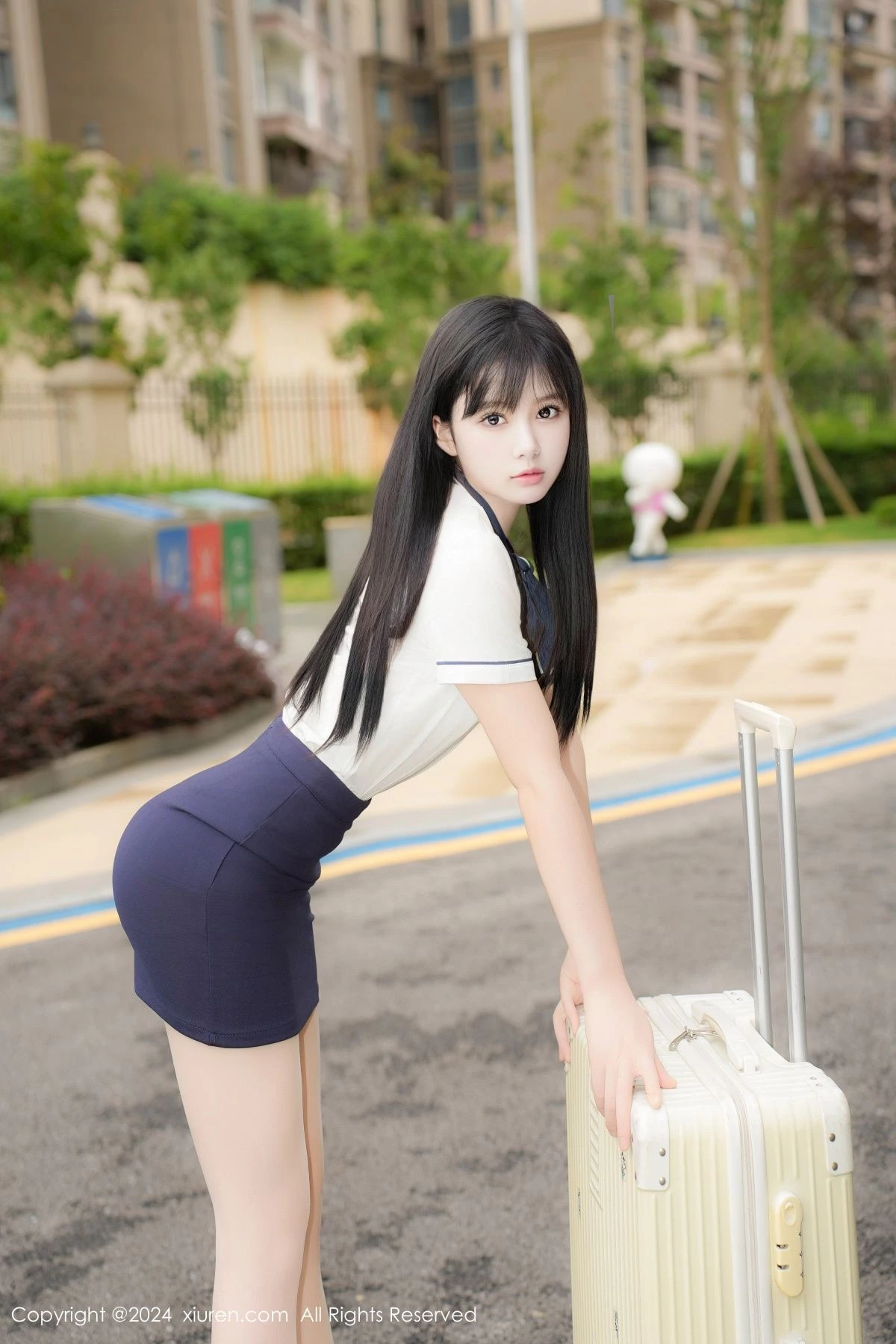 秀人集.com_[XiuRen秀人网]No.9154_模特于诺诺ise性感空姐制服露白色情趣内衣秀完美身材诱惑写真63P