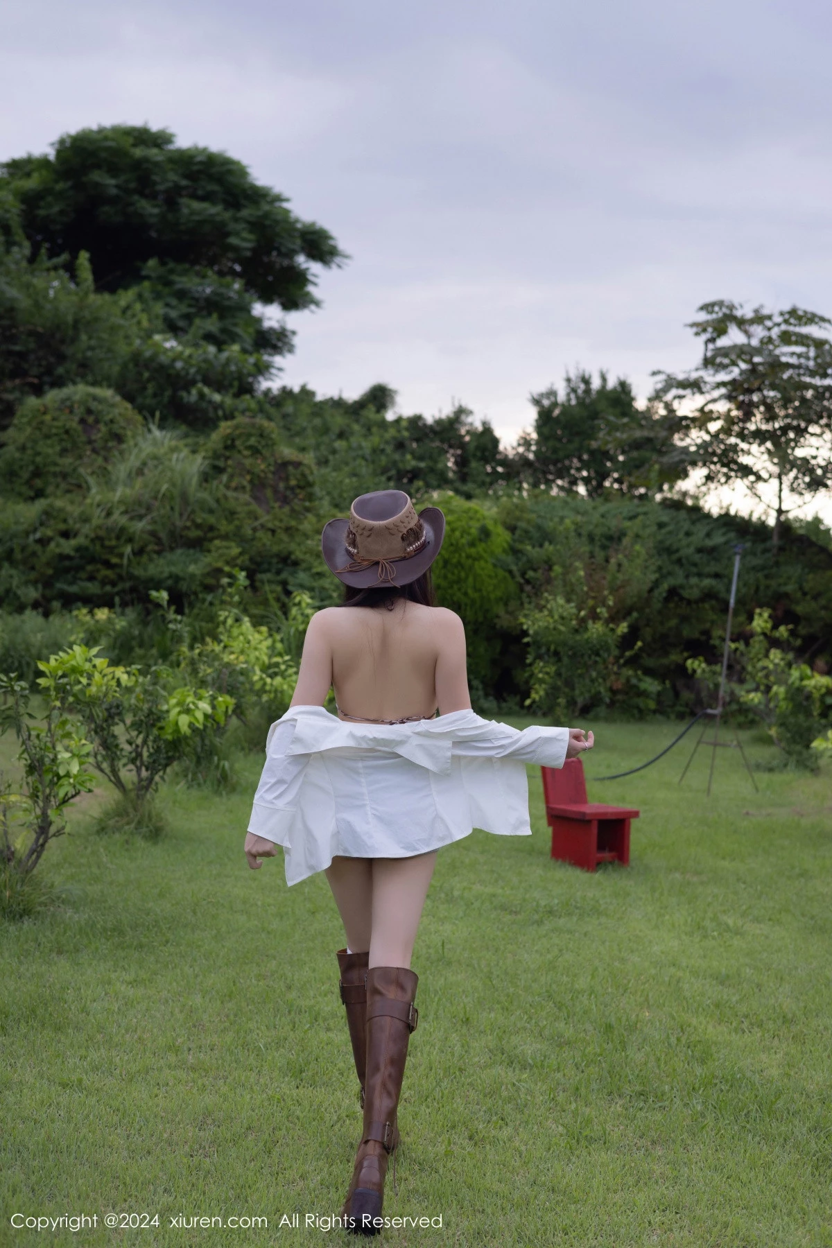 秀人集.com_[XiuRen秀人网]No.9166_模特鱼子酱Fish性感内衣配超短牛仔裤露白丝袜秀完美身材诱惑写真80P