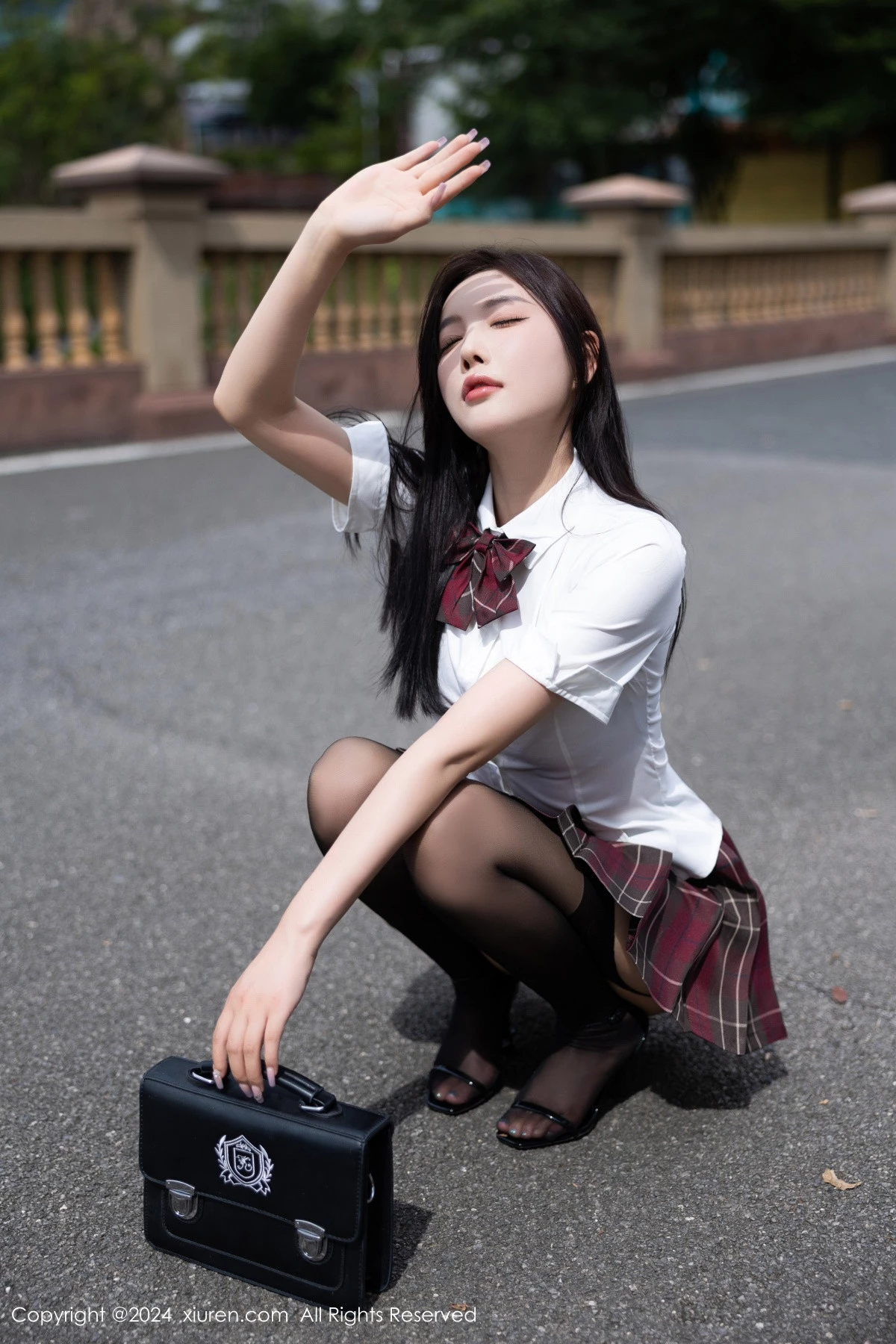 秀人集.com_[XiuRen秀人网]No.9064_女神杨晨晨Yome性感JK制服配黑丝吊袜秀丰腴身材完美诱惑写真101P