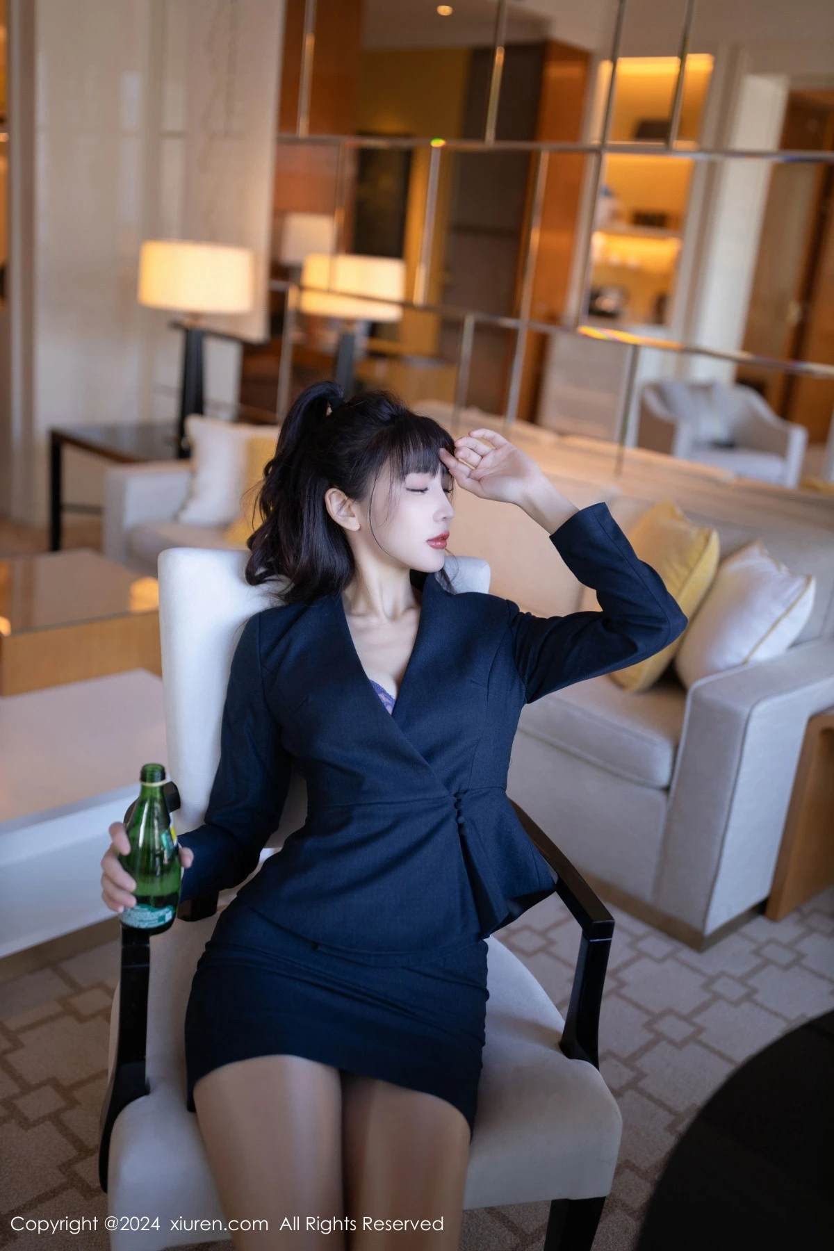 秀人集.com_[XiuRen秀人网]No.9263_模特陆萱萱性感黑色OL服饰露蓝色内衣配超薄肉丝秀美腿诱惑写真80P