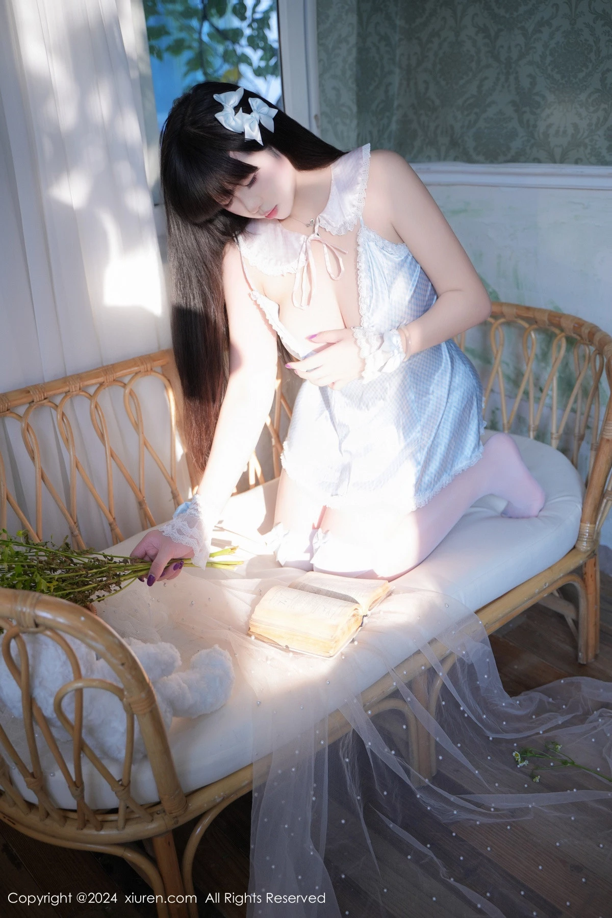 秀人集.com_[XiuRen秀人网]No.9258_新人模特正妹Abby性感女仆装扮配白丝袜秀丰满身材惹火诱惑写真68P