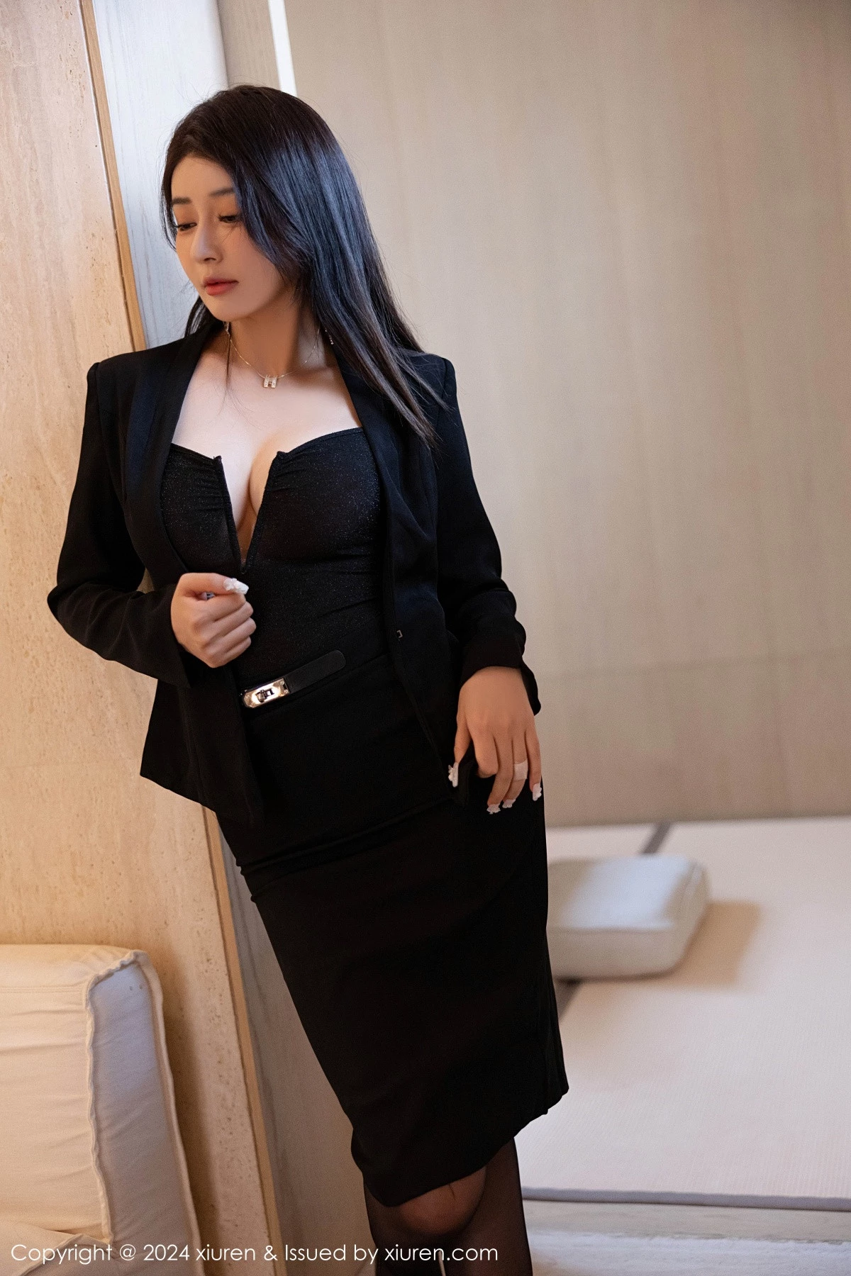 秀人集.com_[XiuRen秀人网]No.9271_模特凯竹Quinn性感黑色上衣露黑色情趣内衣秀惹火身材诱惑写真88P