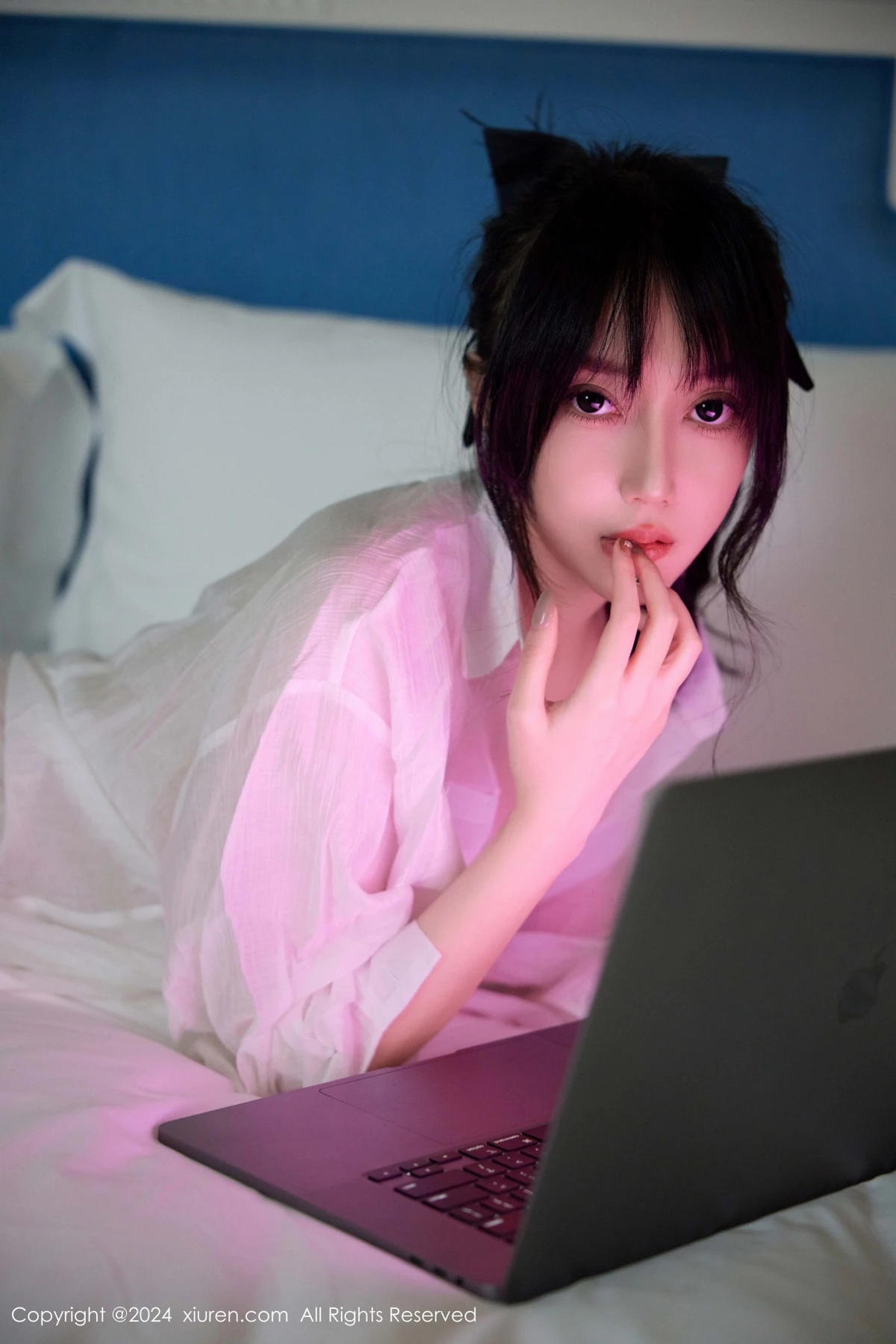 秀人集.com_[XiuRen秀人网]No.9274_模特玥儿玥er浴室性感白色衬衫配白色丝袜秀曼妙身姿诱惑写真75P