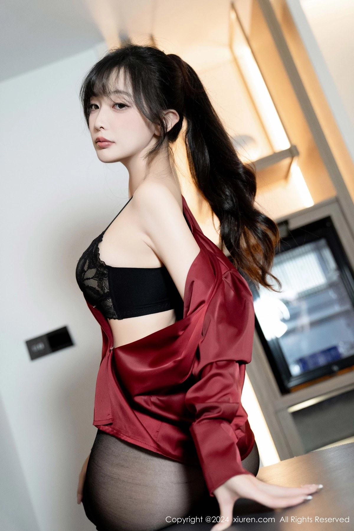 秀人集.com_[XiuRen秀人网]No.9299_模特林星阑私房性感黑色蕾丝内衣配开档黑丝秀曼妙身姿诱惑写真94P