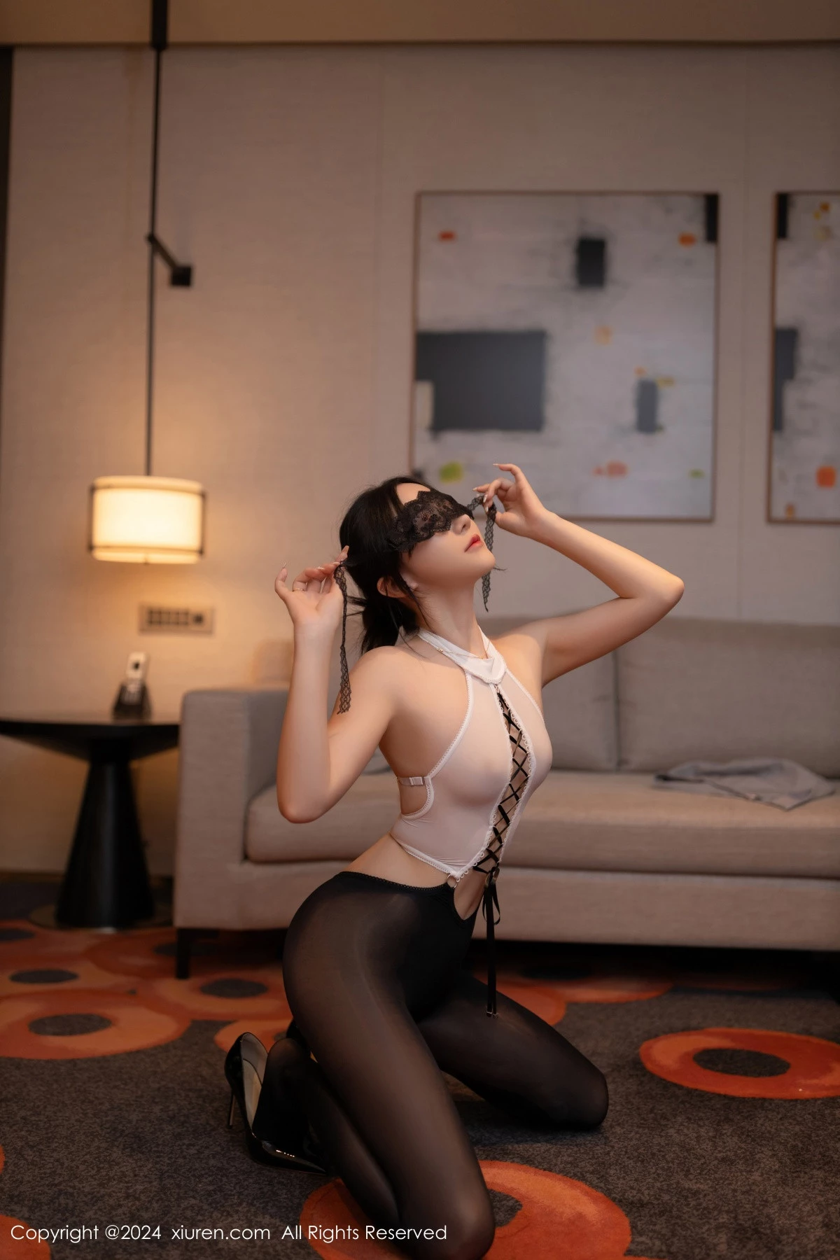 秀人集.com_[XiuRen秀人网]No.9189_模特鱼子酱性感白色薄透上衣配超薄黑丝秀婀娜身段迷人诱惑写真82P