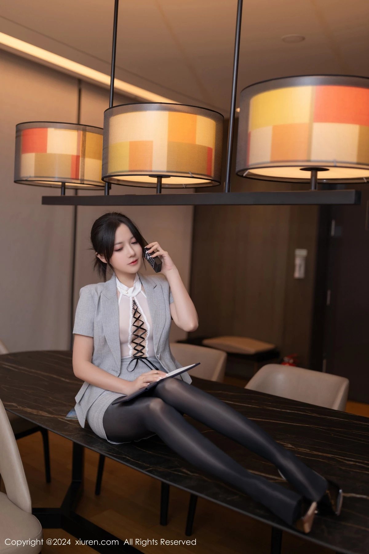 秀人集.com_[XiuRen秀人网]No.9189_模特鱼子酱性感白色薄透上衣配超薄黑丝秀婀娜身段迷人诱惑写真82P