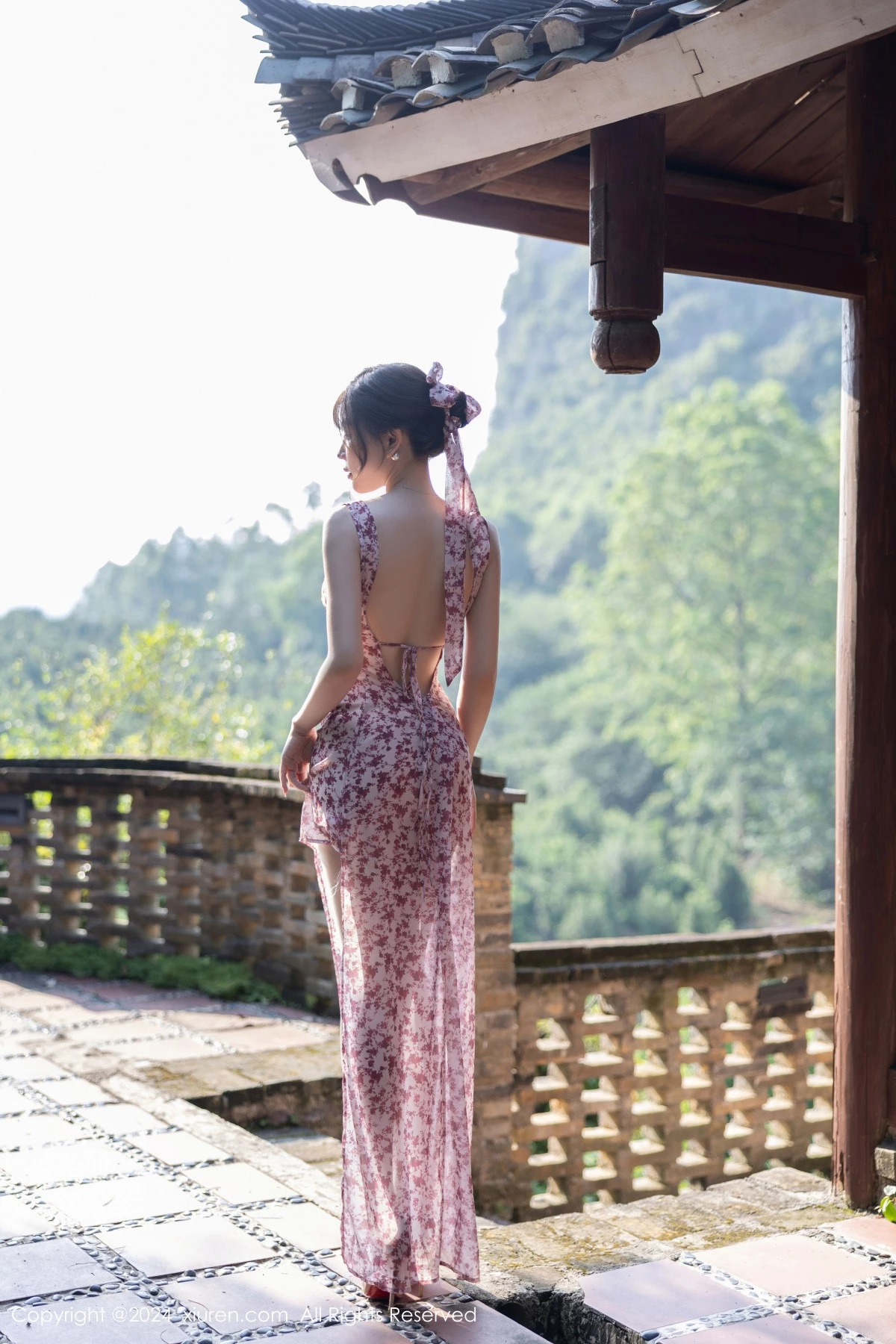 秀人集.com_[XiuRen秀人网]No.9195_女神徐莉芝Booty性感碎花连衣裙+蓝色制服秀曼妙身姿诱惑写真100P