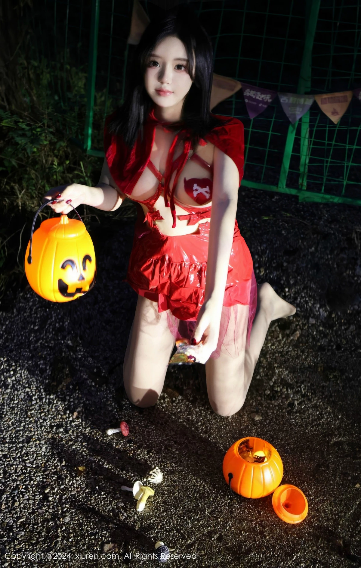 秀人集.com_[XiuRen秀人网]No.9376_模特小薯条nienie白色连衣裙+红色情趣服饰秀曼妙身姿诱惑写真81P